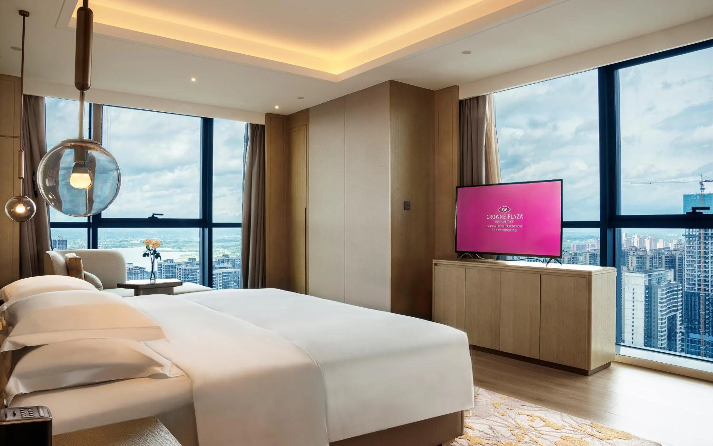 Bedroom, Bed in Crowne Plaza Changsha Development Zone by IHG