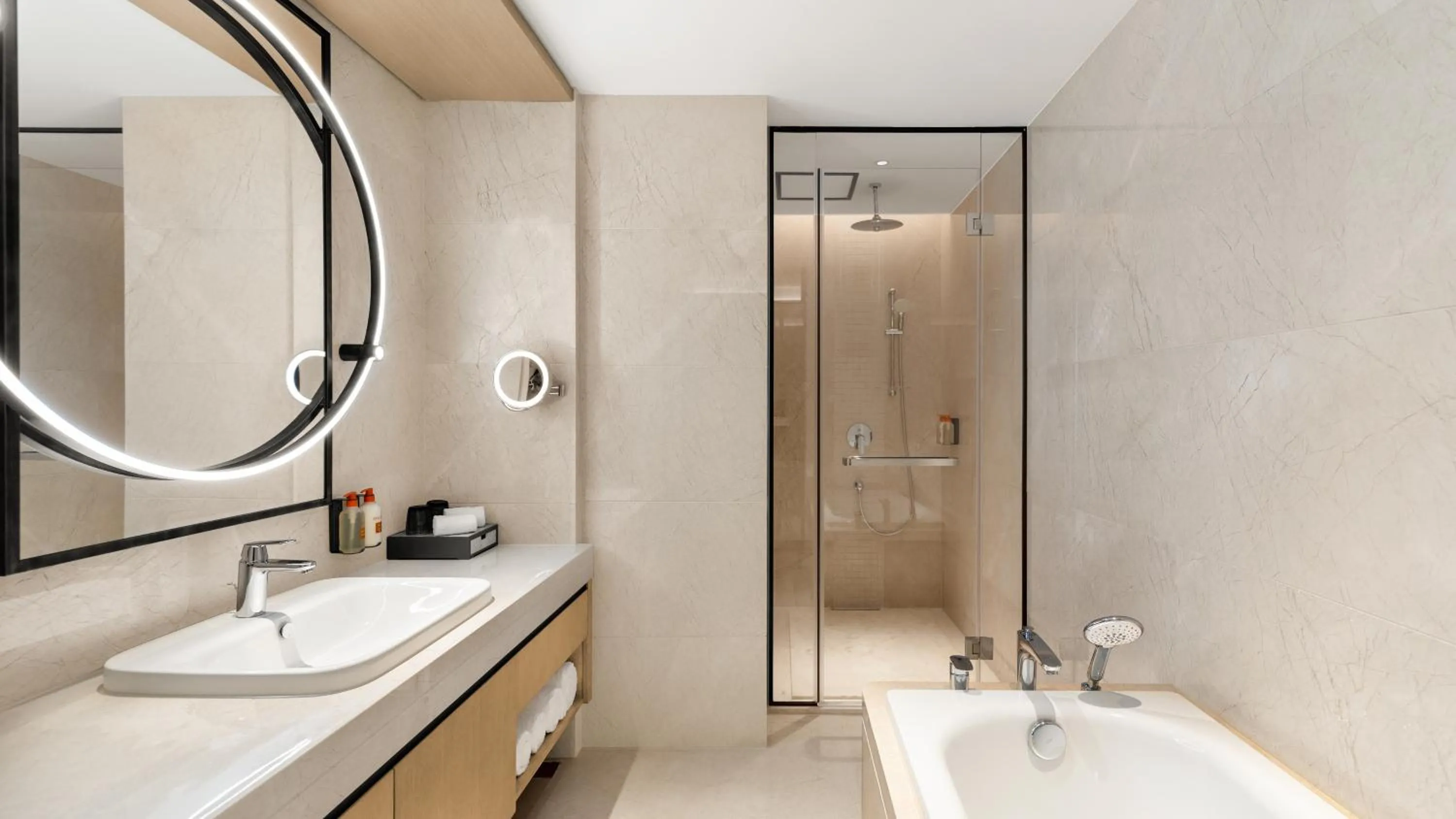 Shower in Crowne Plaza Changsha Development Zone by IHG