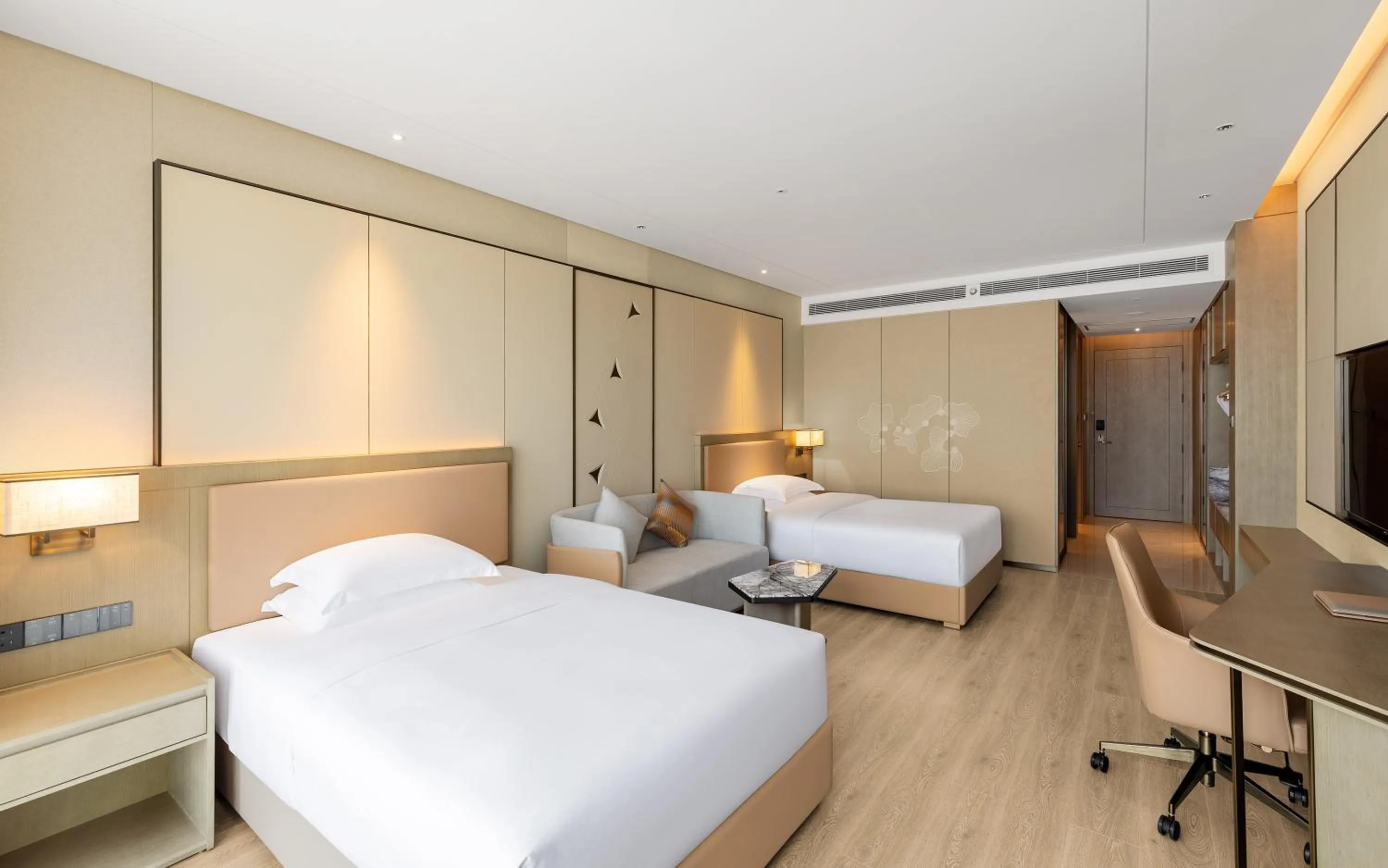Photo of the whole room, Bed in Crowne Plaza Changsha Development Zone by IHG