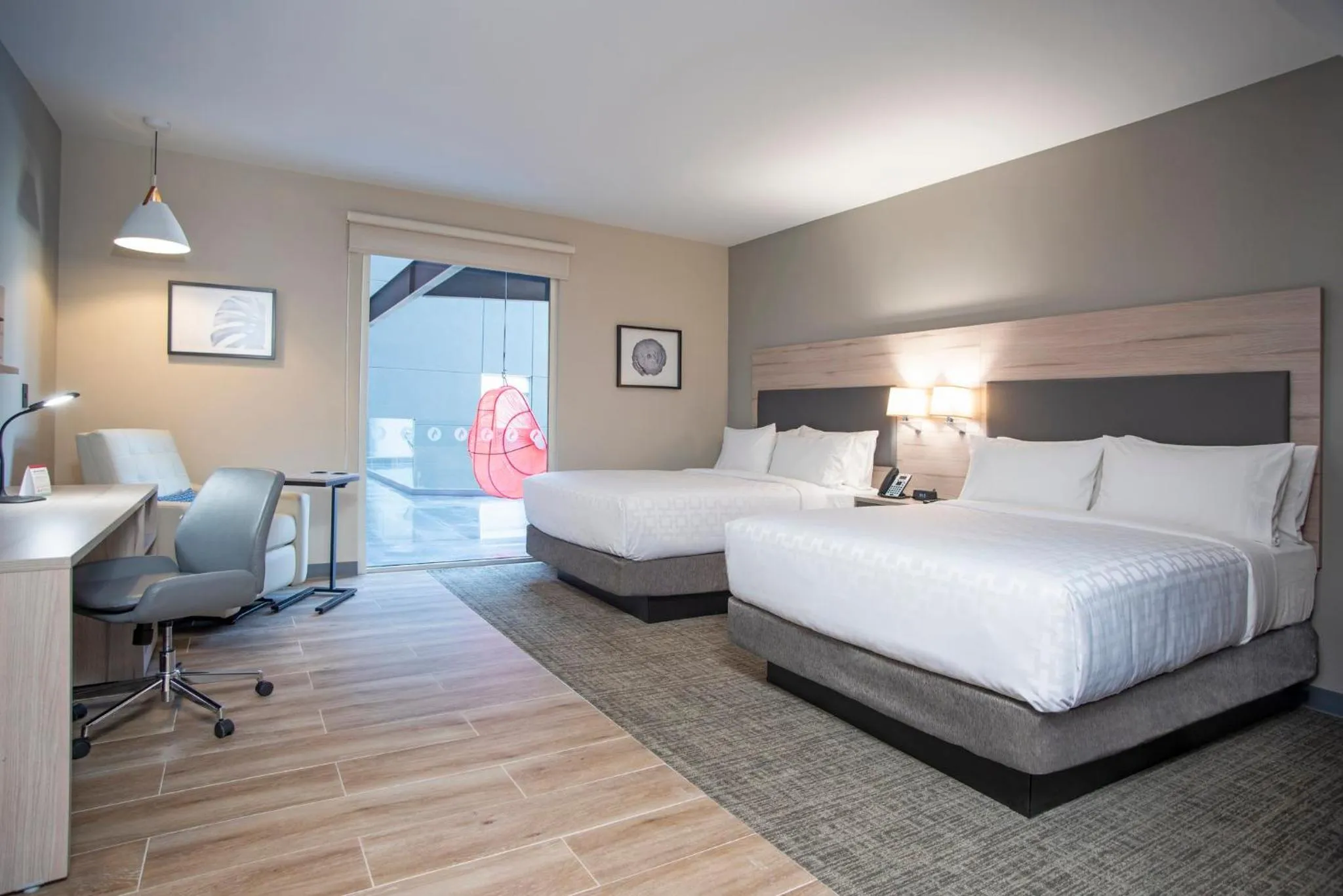 Photo of the whole room, Bed in Candlewood Suites - Guadalajara Galerias by IHG