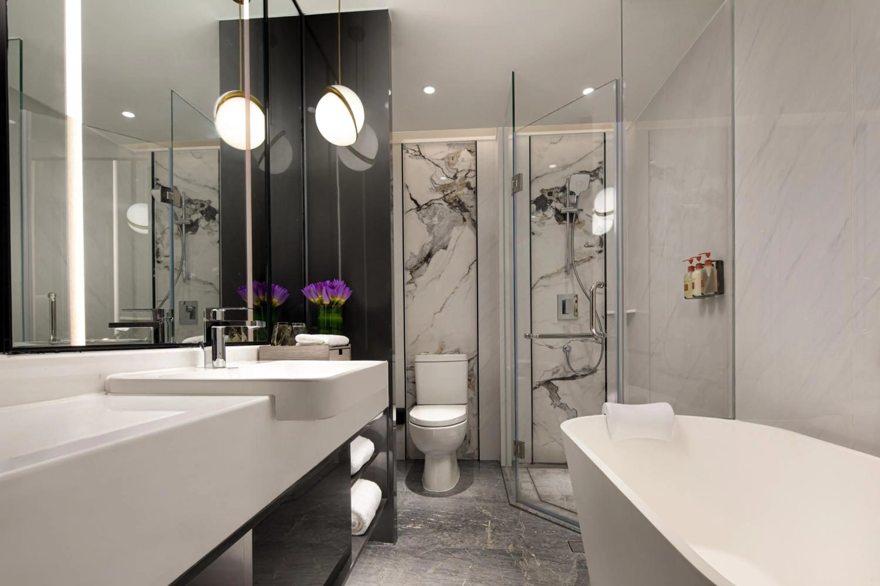 Shower in Crowne Plaza Shanghai Nanjing Road by IHG