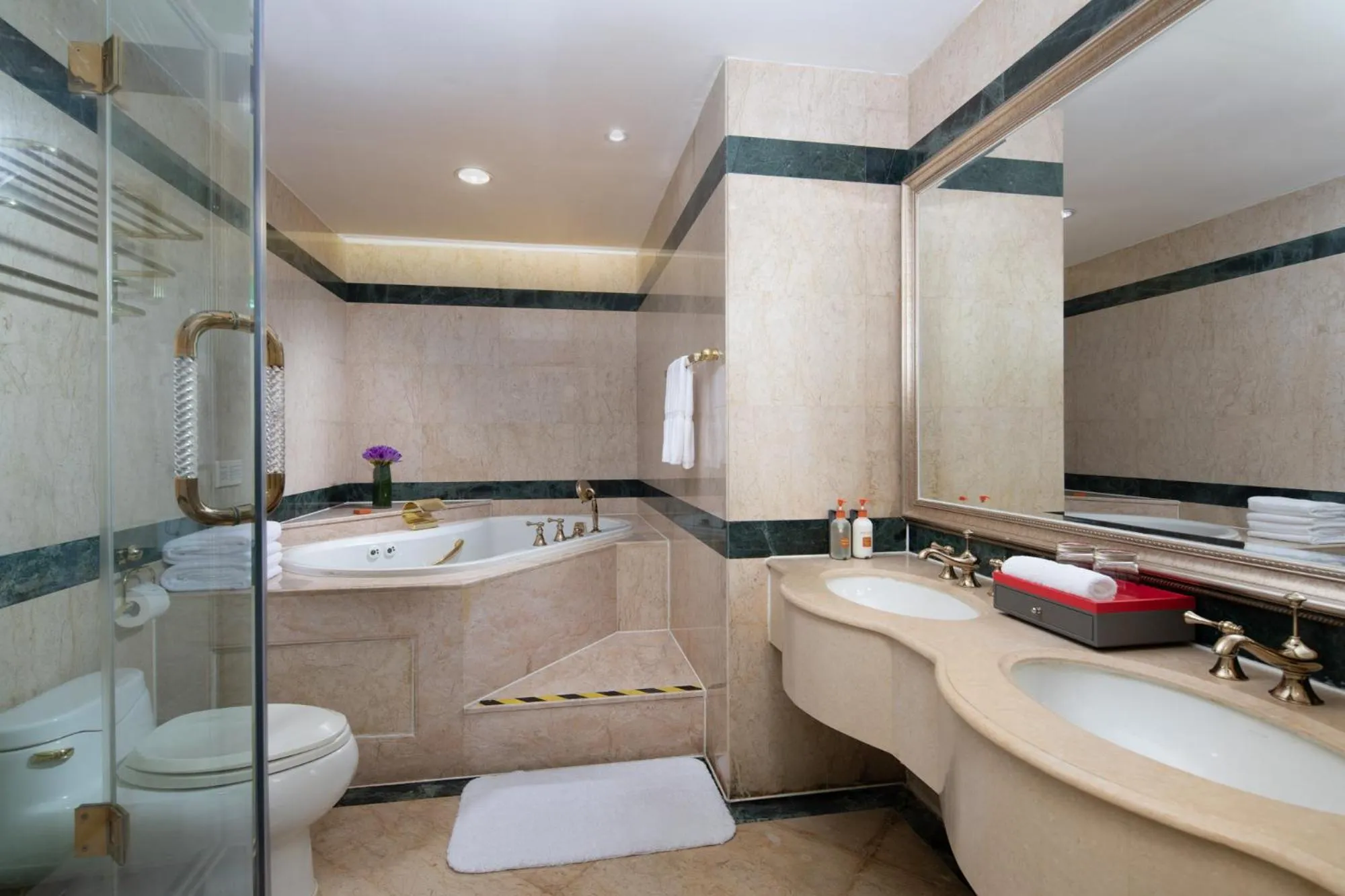 Bathroom in Crowne Plaza Shanghai Nanjing Road by IHG