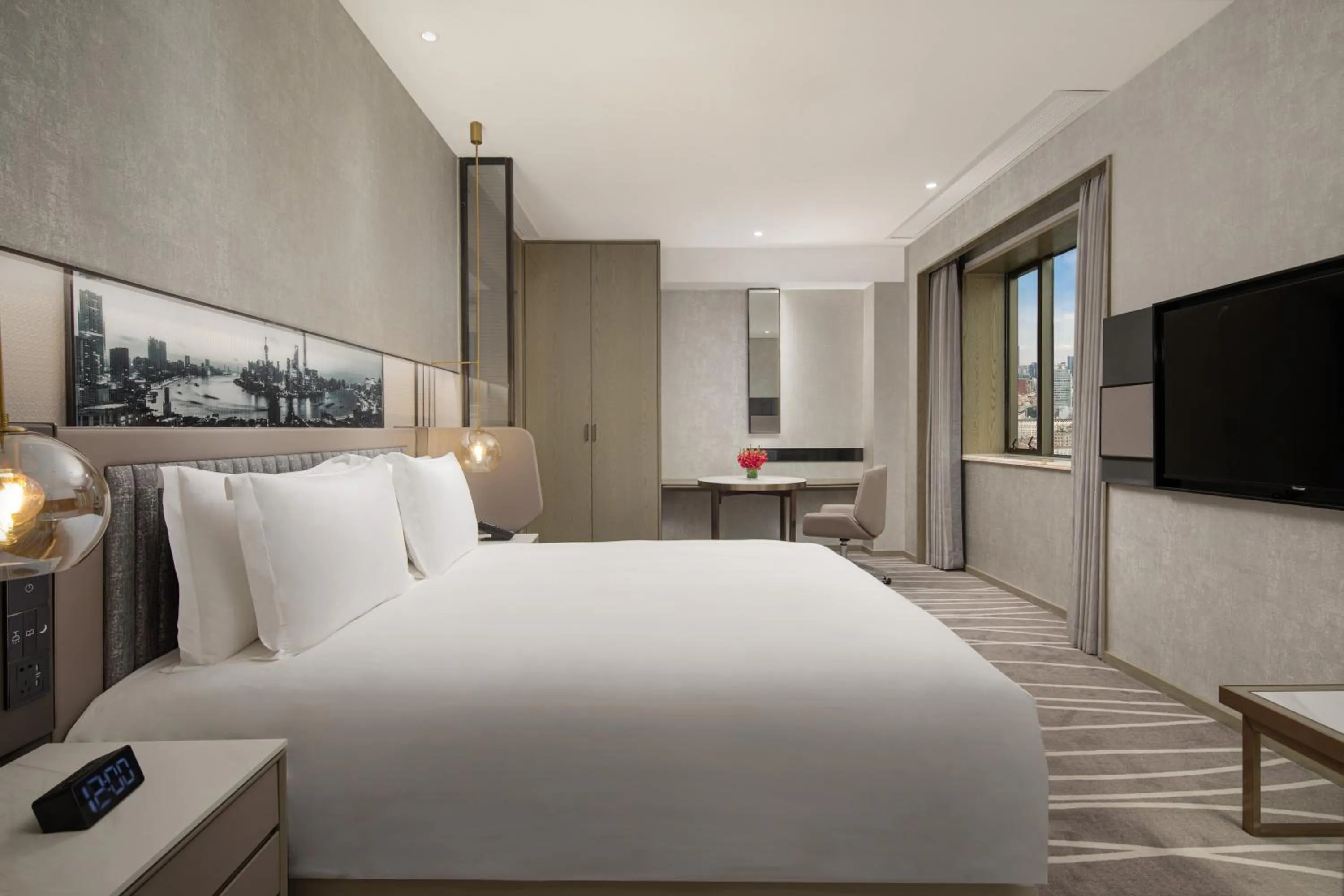 Bedroom, Bed in Crowne Plaza Shanghai Nanjing Road by IHG