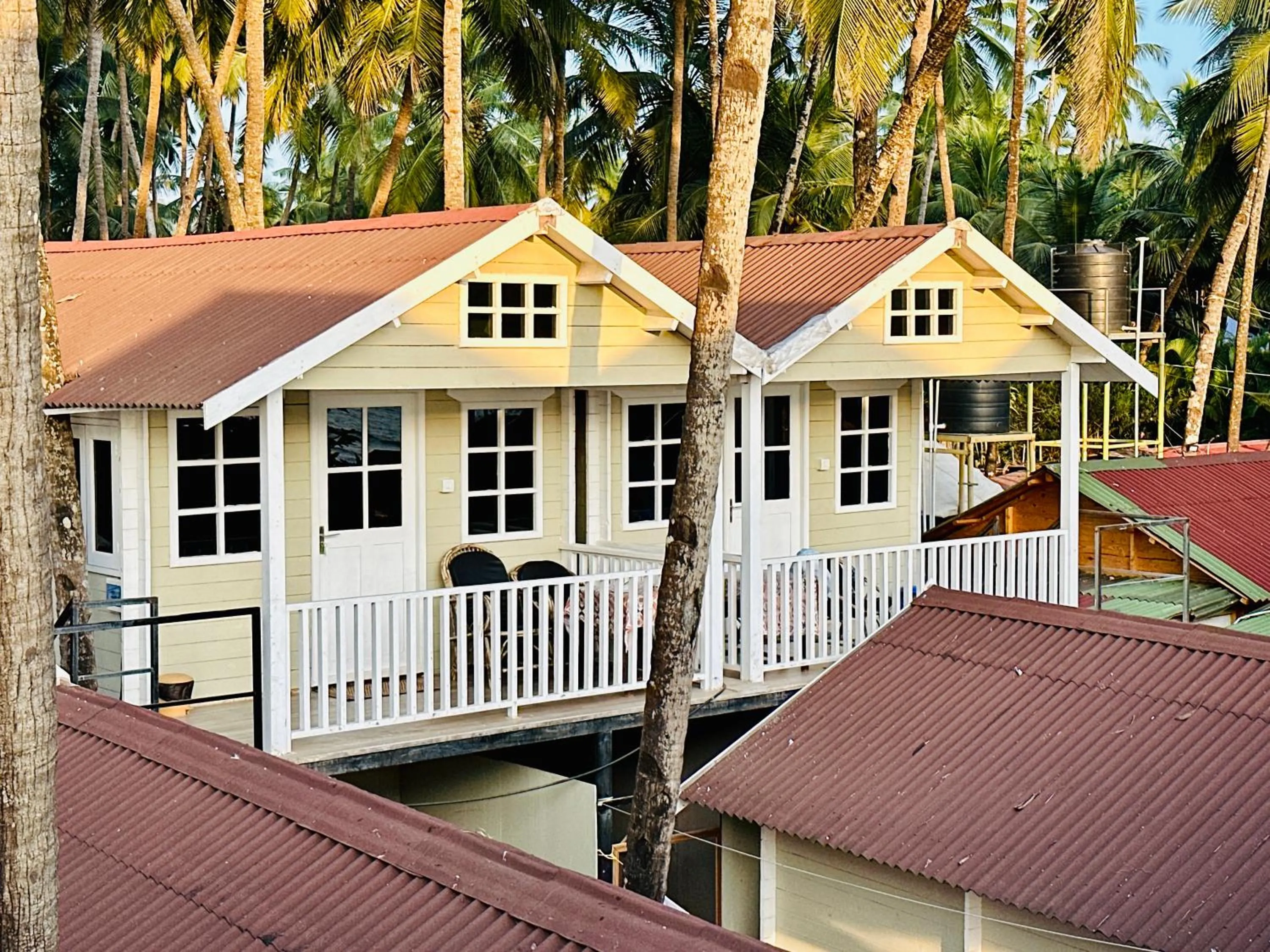Property building in Cocos Beach Resort