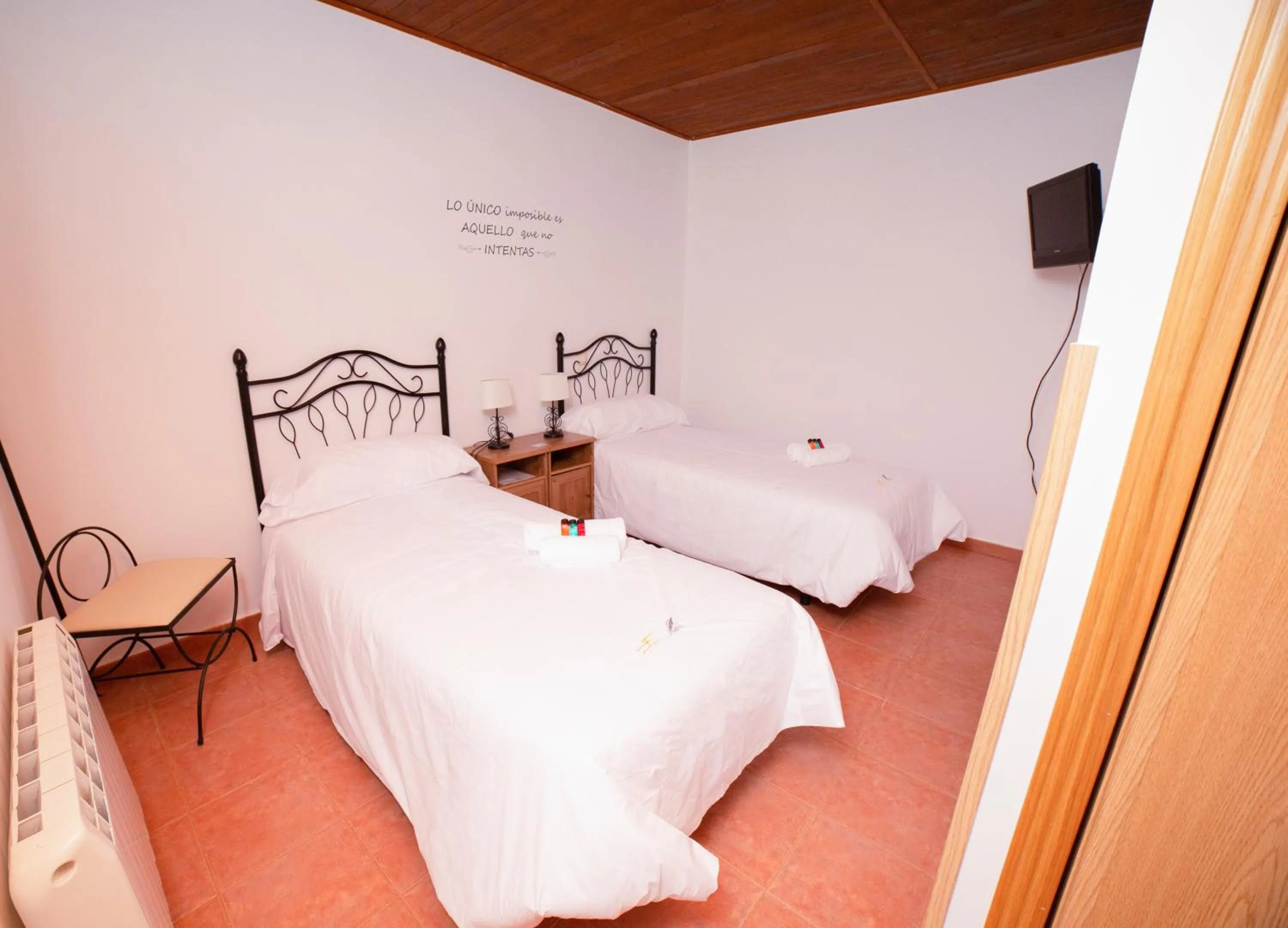 Photo of the whole room, Bed in Eras del Poeta