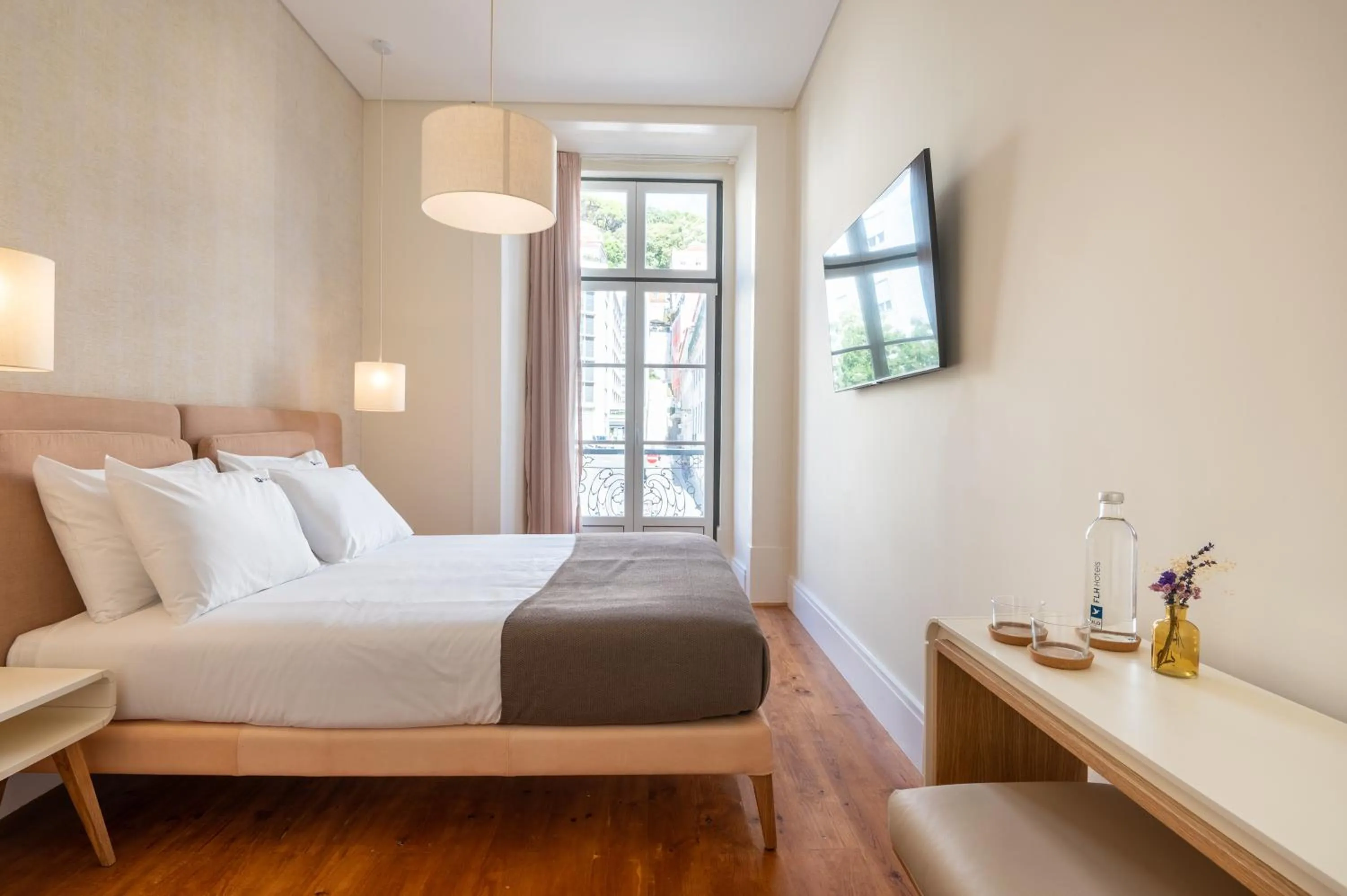 Bedroom, Bed in Memoria Lisboa FLH Hotels