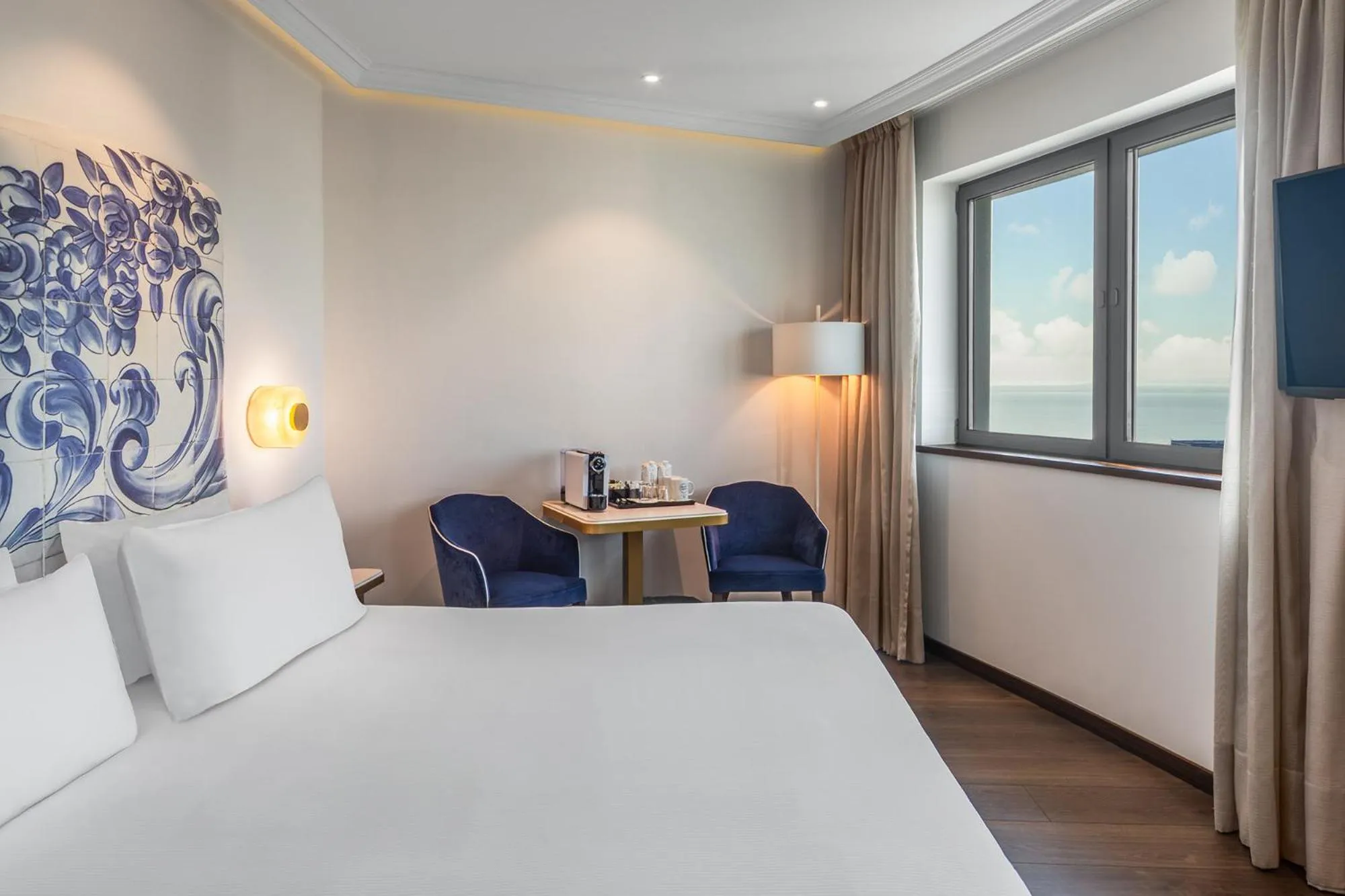 Bed in Eurostars Universal Lisboa