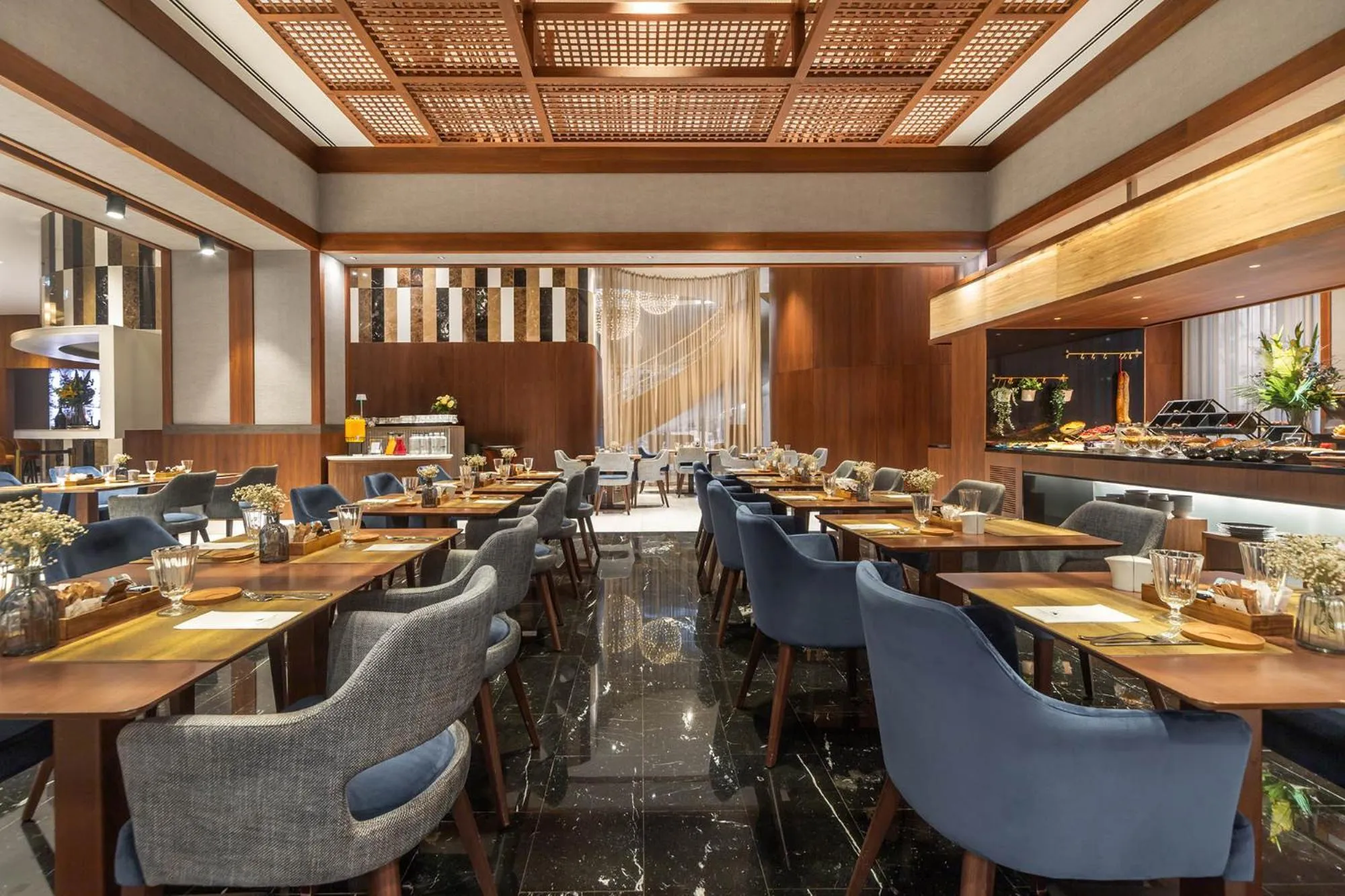 Restaurant/places to eat in Eurostars Universal Lisboa