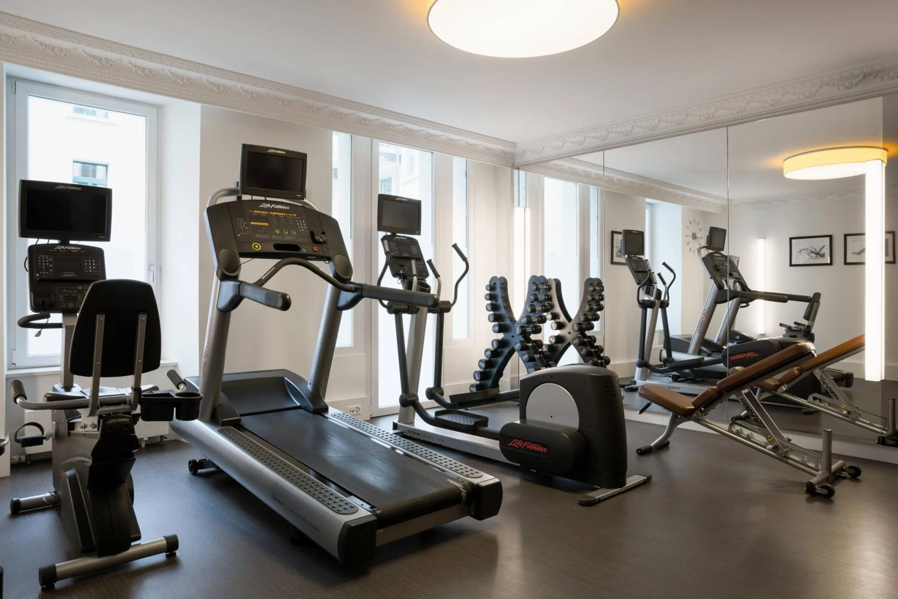 Fitness centre/facilities in Renaissance Lucerne Hotel
