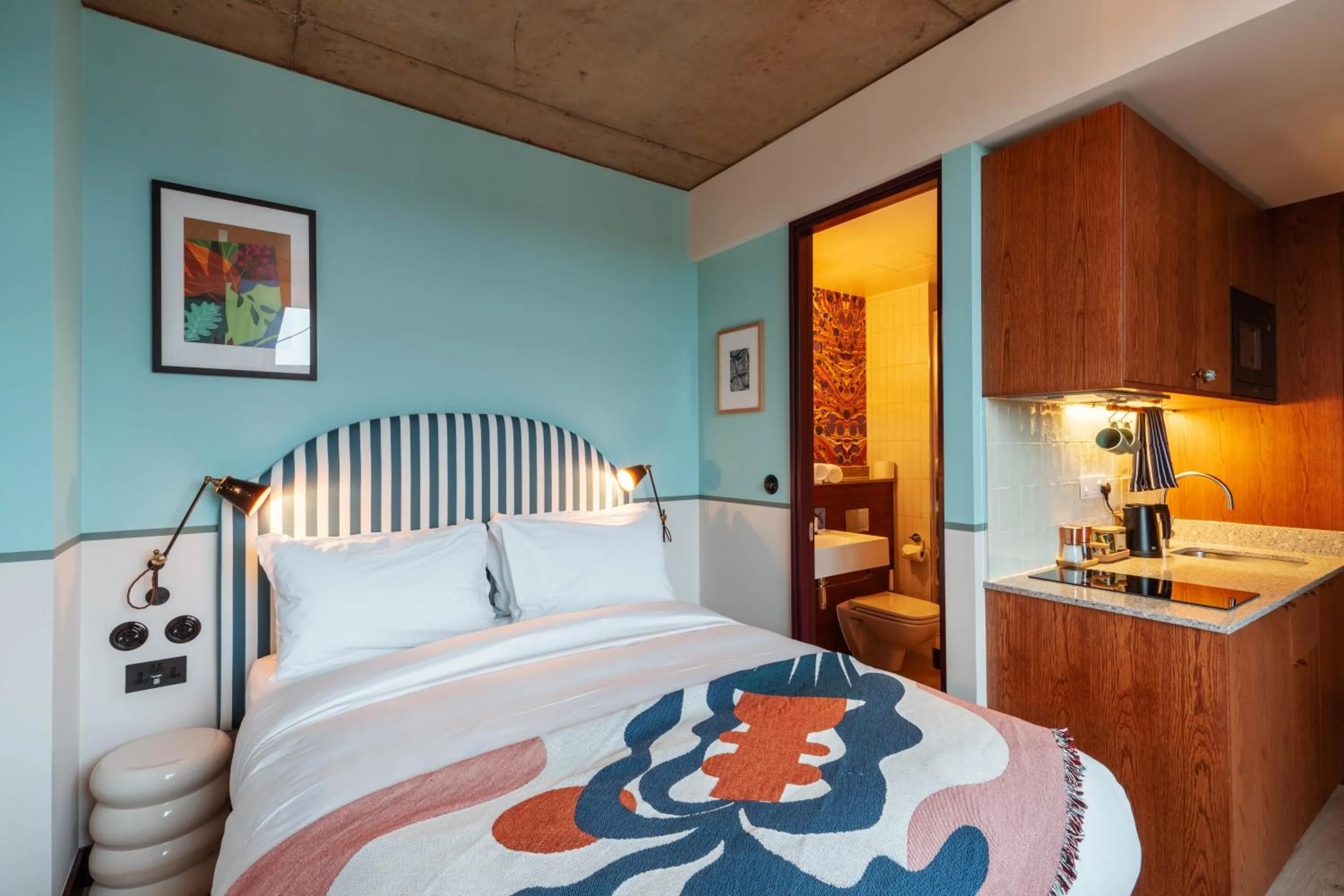 Bedroom, Bed in room2 London Chiswick Hometel