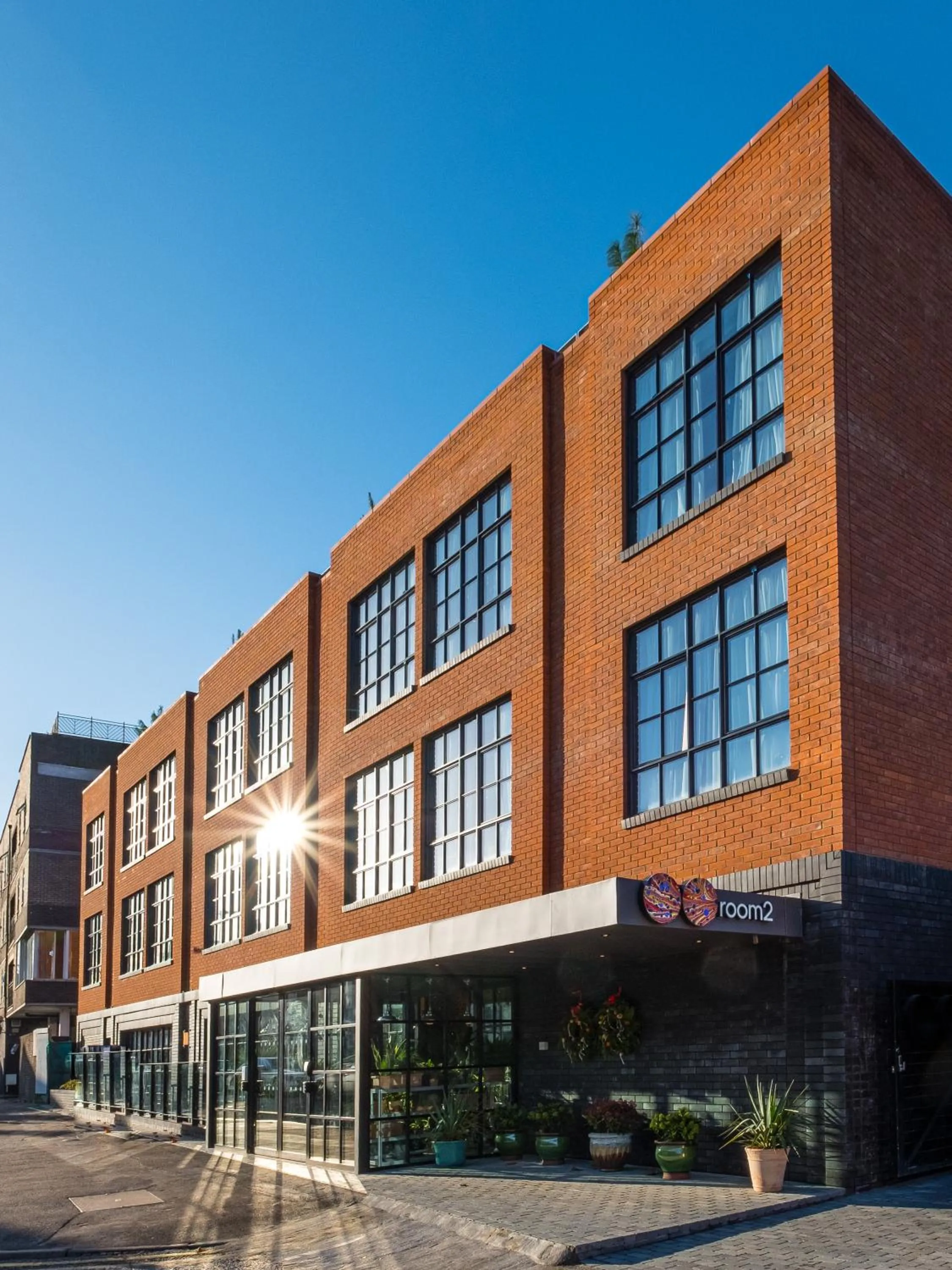 Property building in room2 London Chiswick Hometel