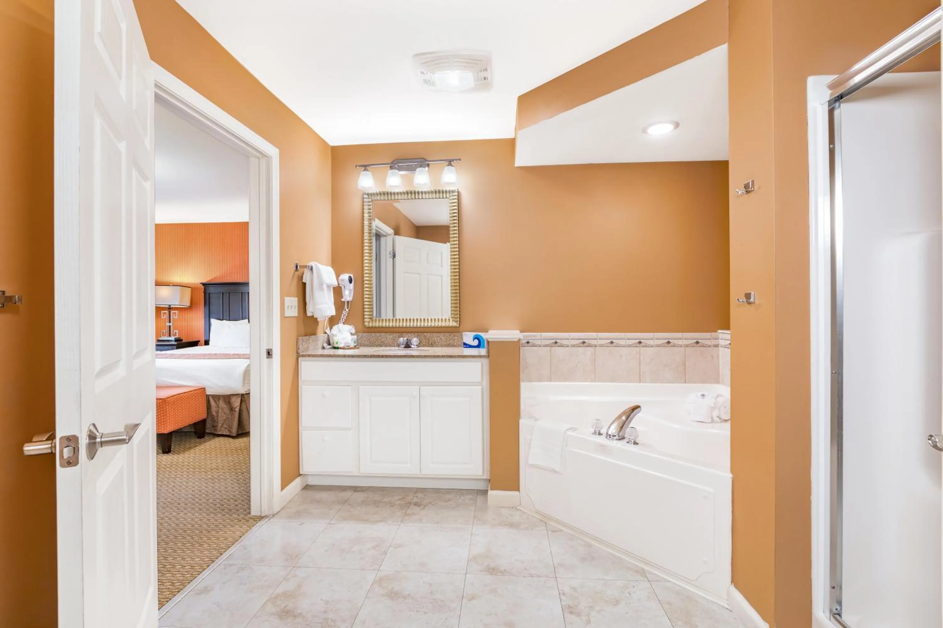 Bathroom, Bed in Vacation Village in the Berkshires