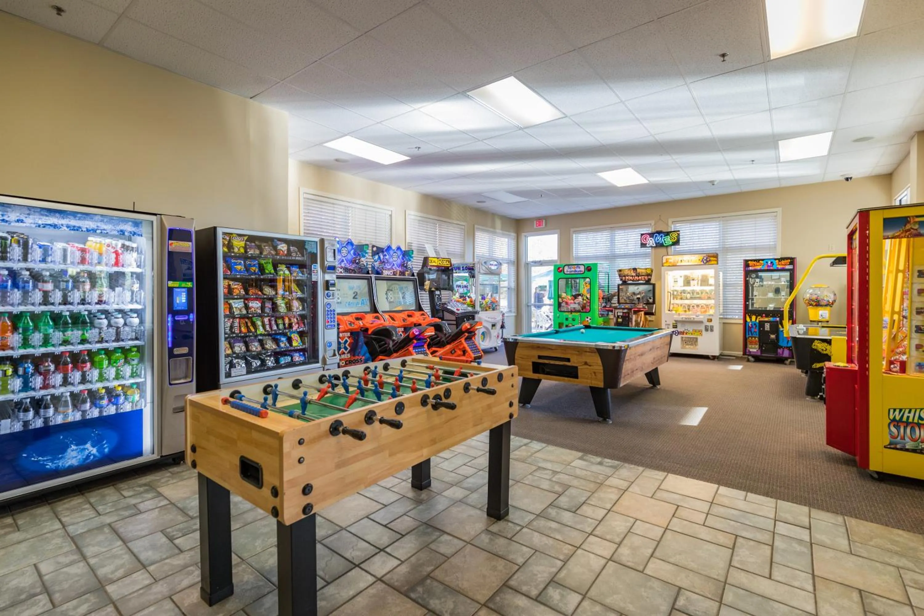 Communal lounge/ TV room in Vacation Village in the Berkshires