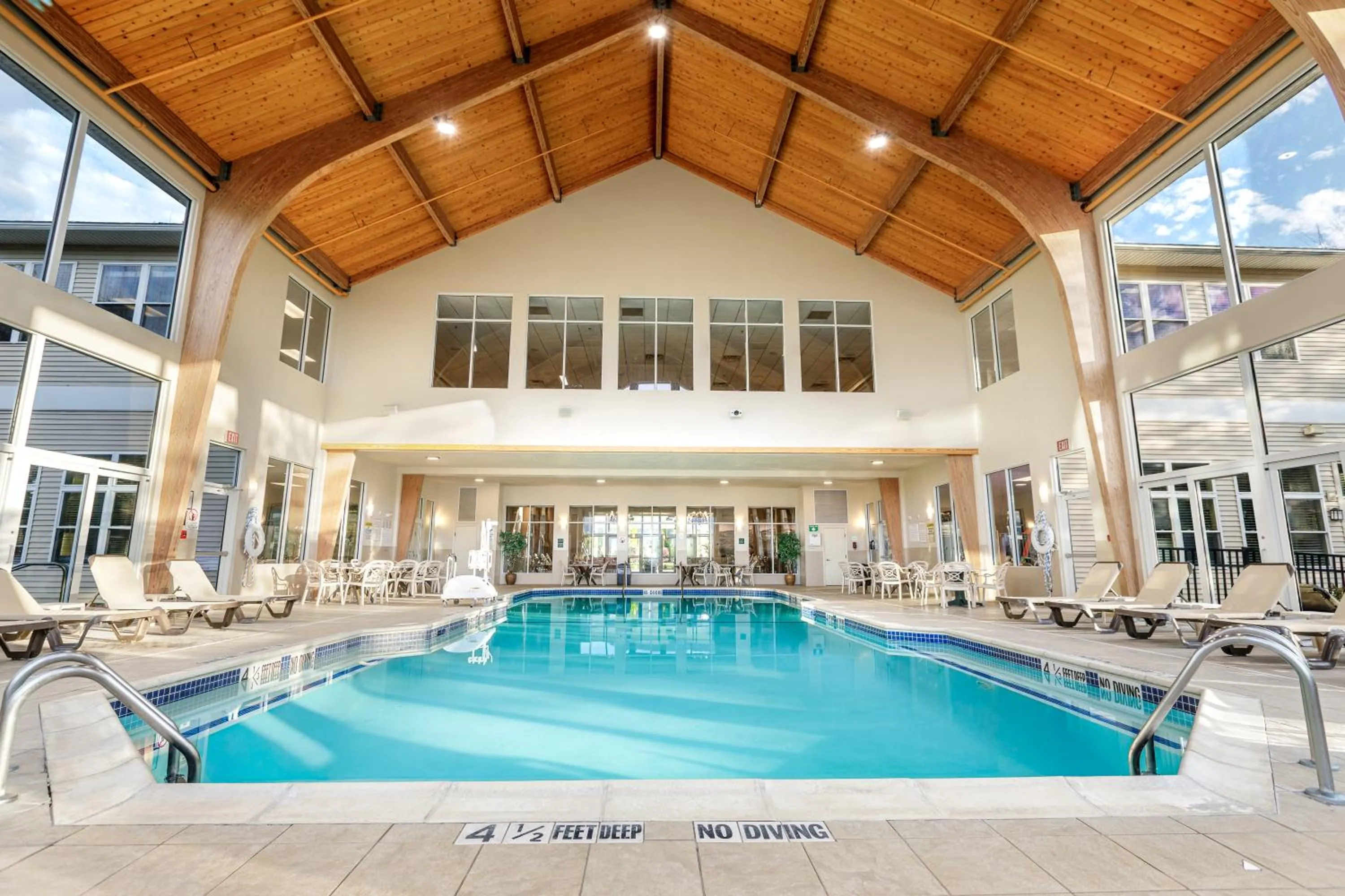 Swimming pool in Vacation Village in the Berkshires