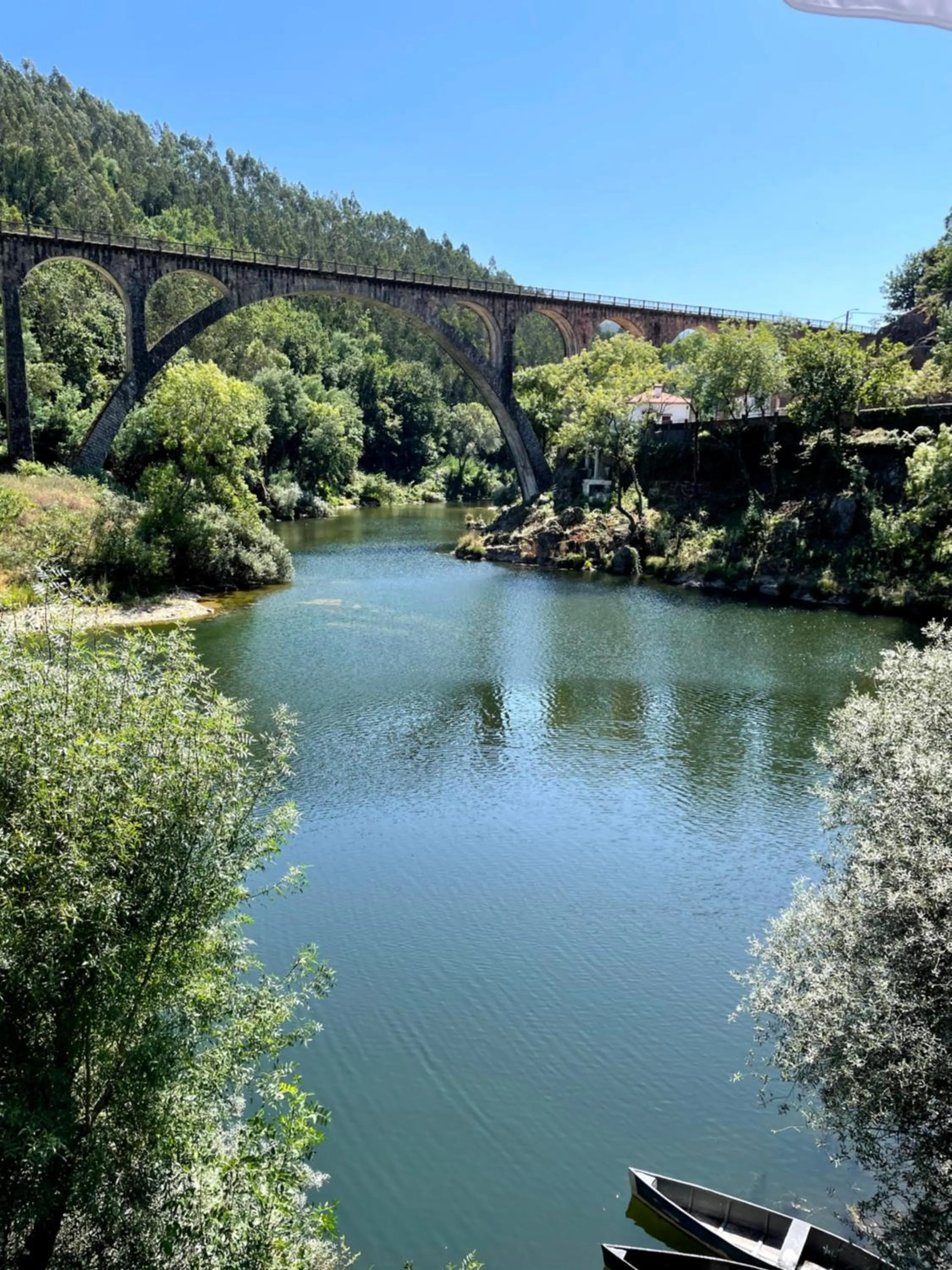 Natural landscape in Santiago Family House