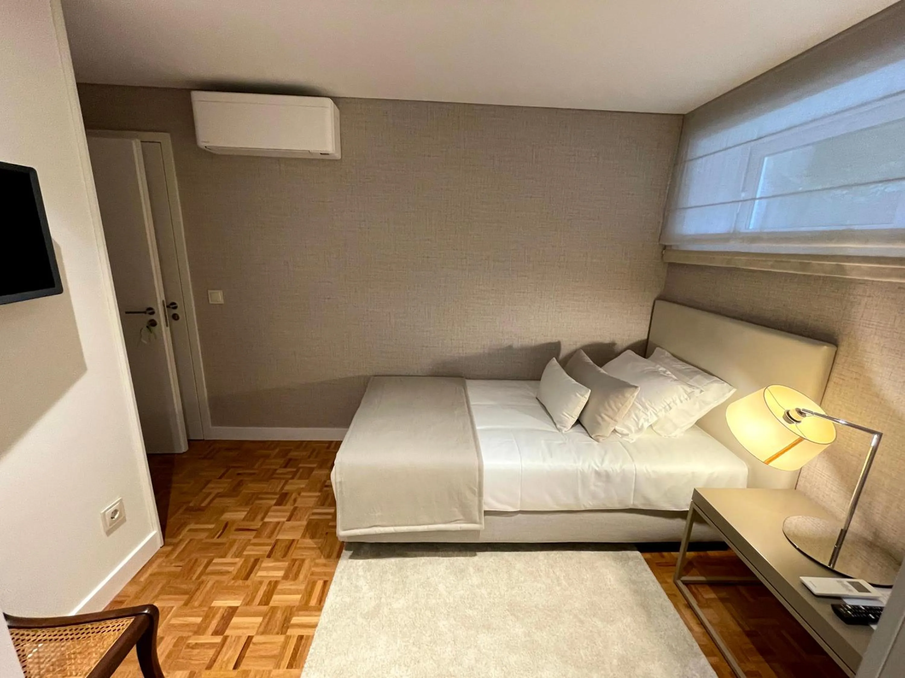 Bedroom, Bed in Santiago Family House