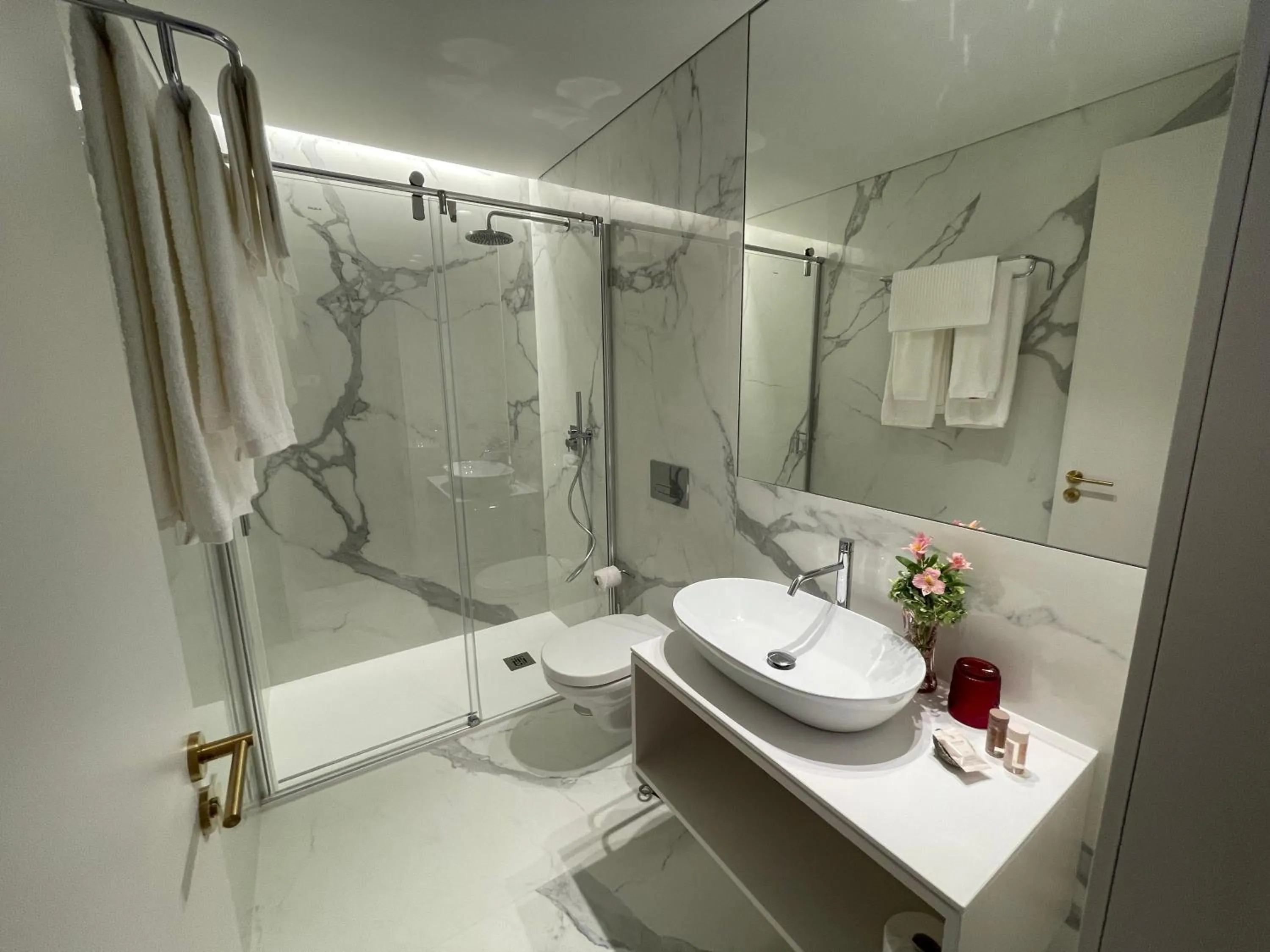 Bathroom in Santiago Family House