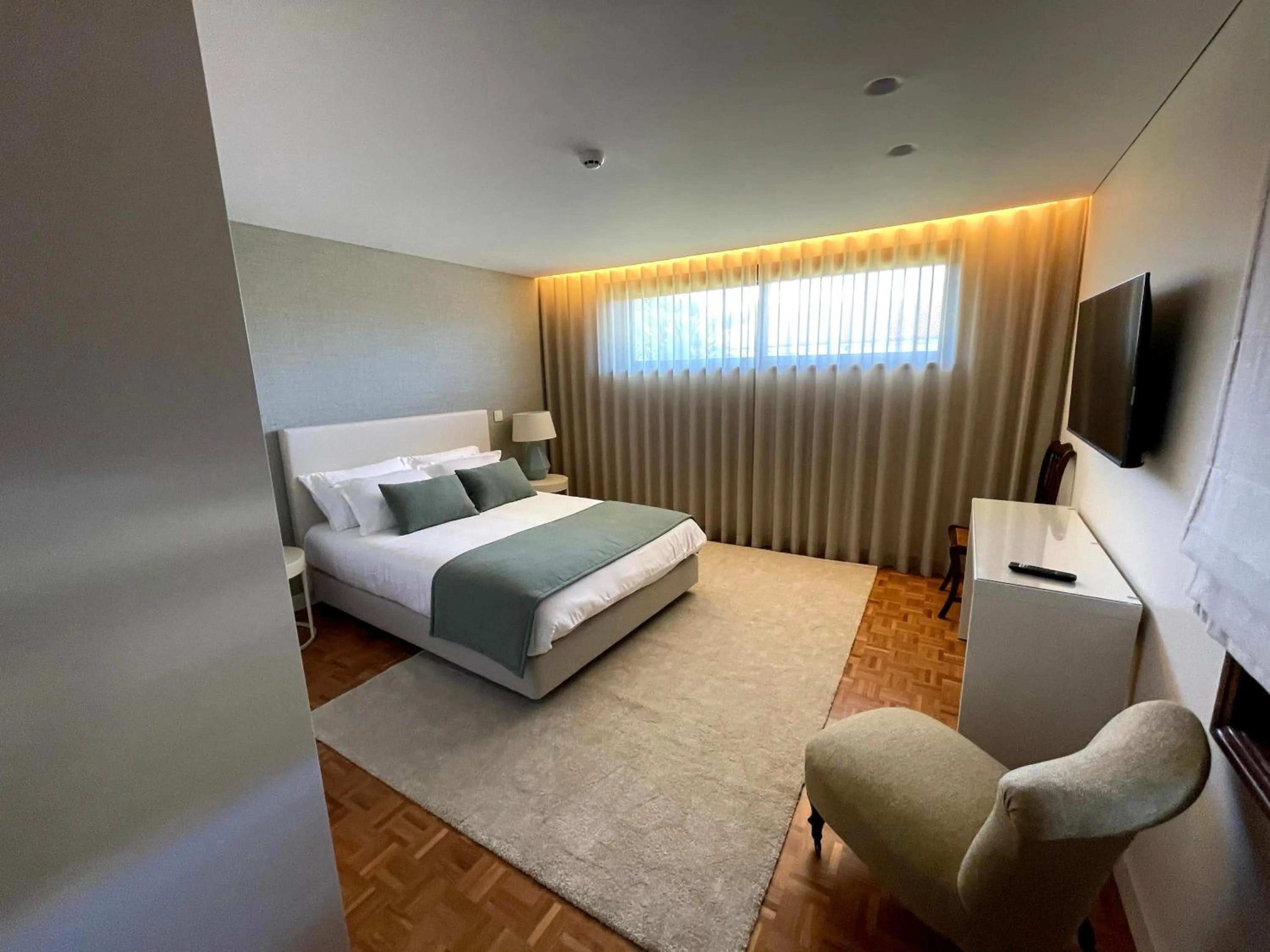 Bedroom, Bed in Santiago Family House