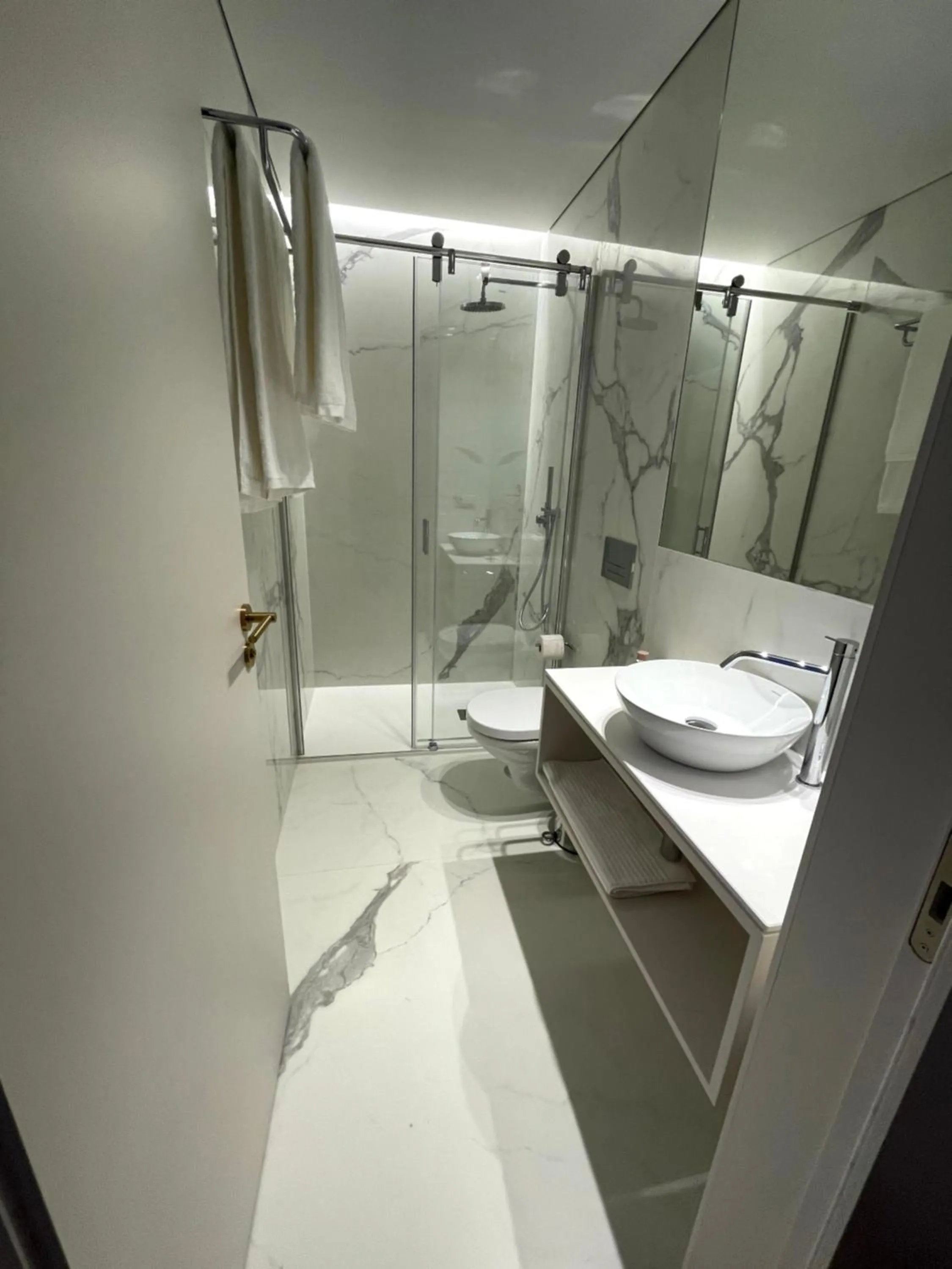 Bathroom in Santiago Family House