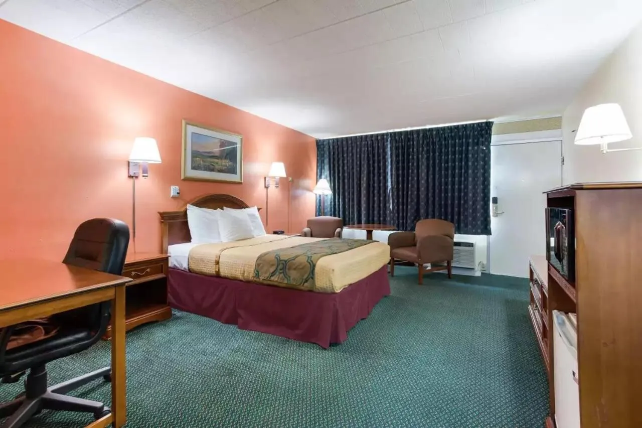 Bed in Royal Inn Clearfield