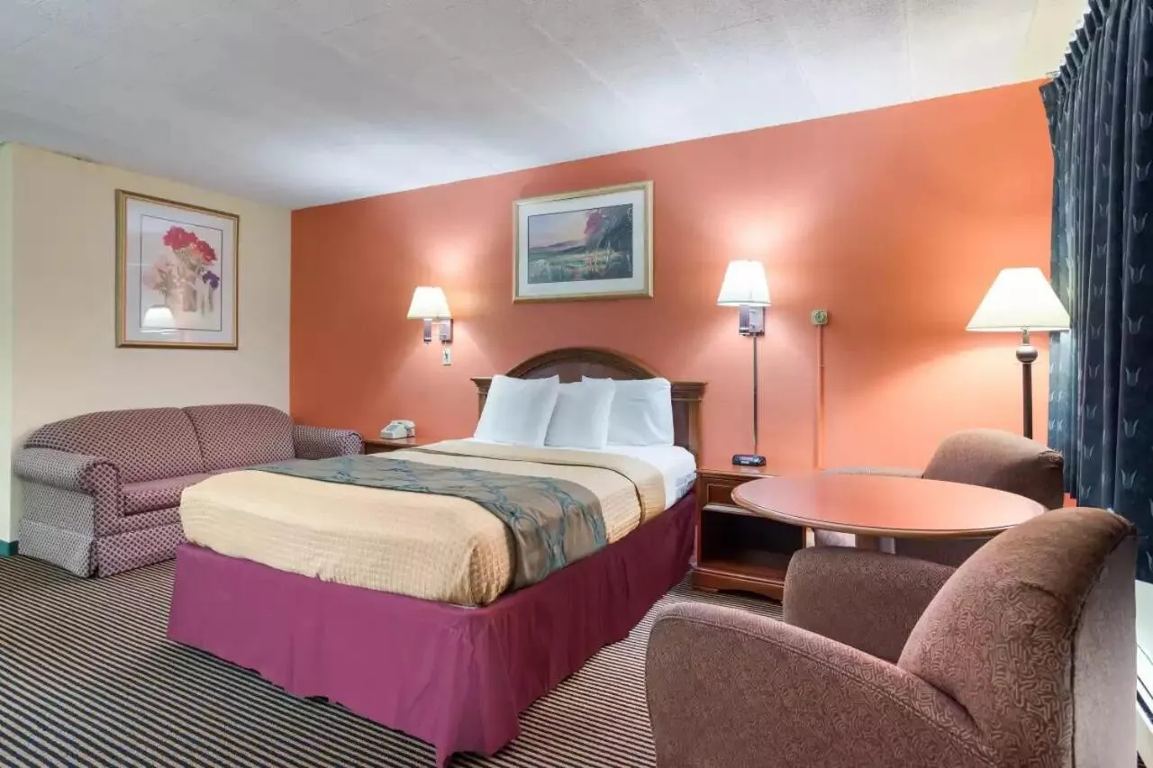 Bed in Royal Inn Clearfield