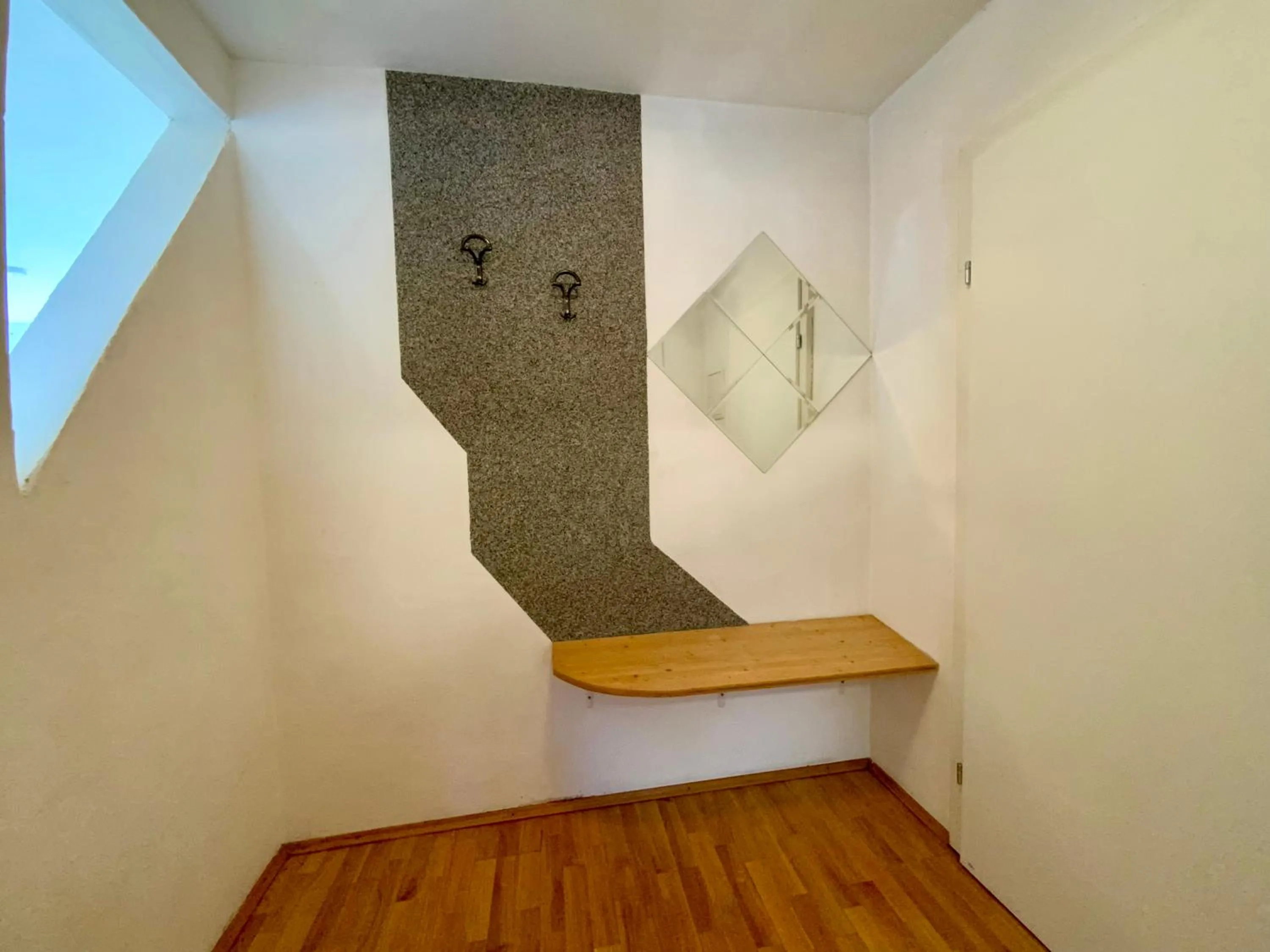 wardrobe in Geinberg Suites & Via Nova Lodges