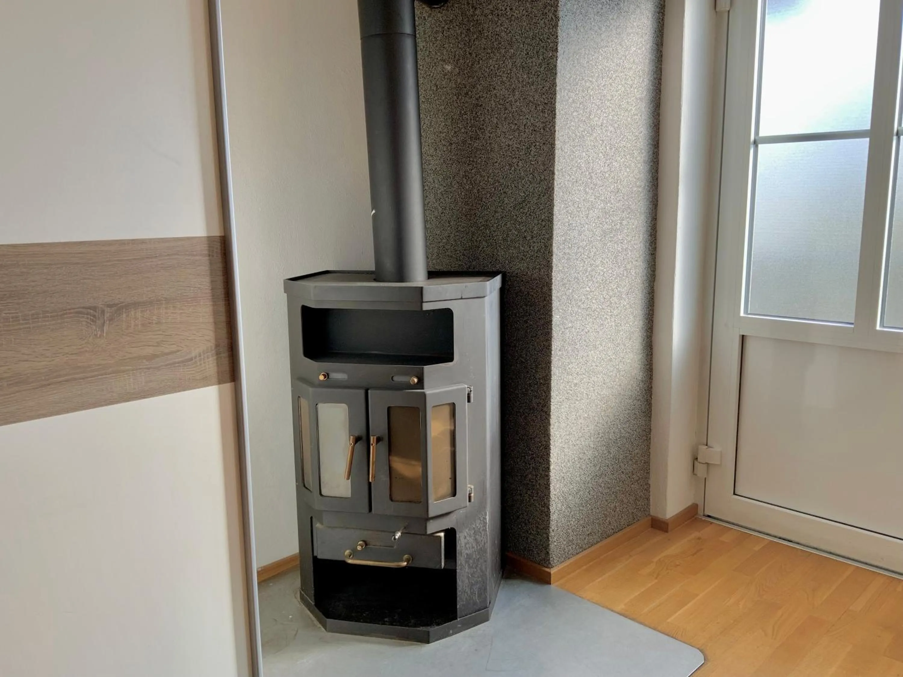 fireplace in Geinberg Suites & Via Nova Lodges