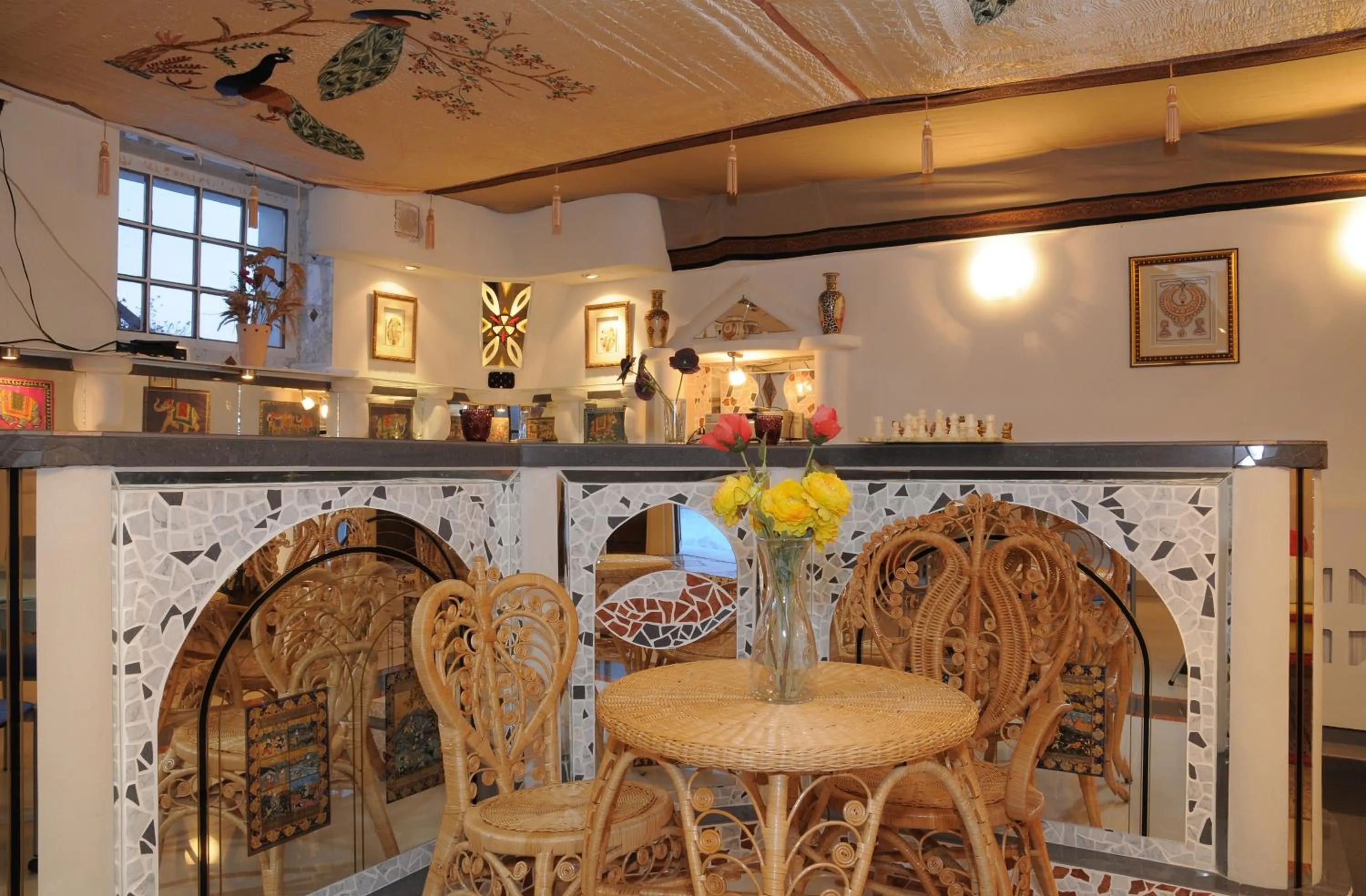 Lounge or bar in Geinberg Suites & Via Nova Lodges