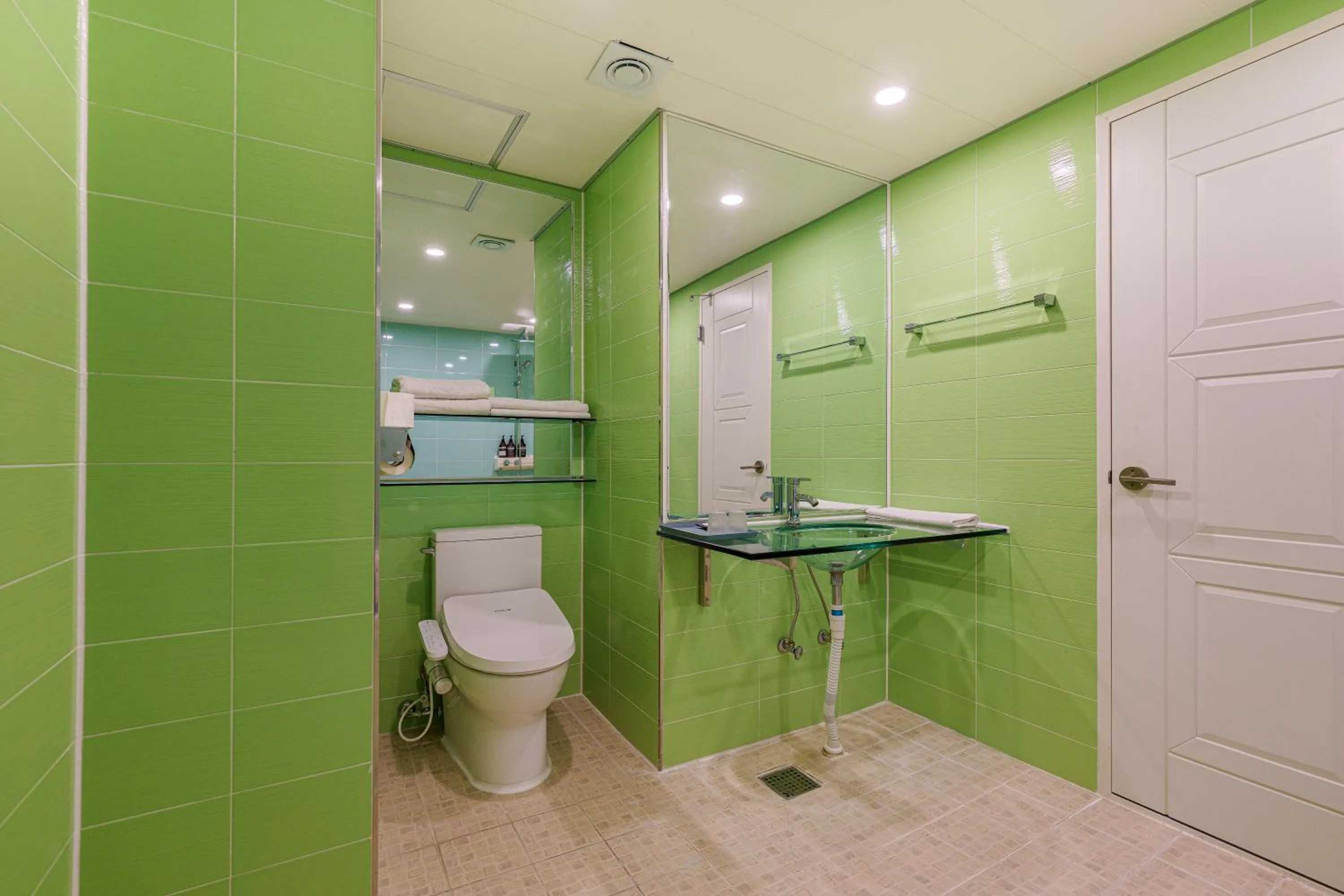 Bathroom in Little Prince Hotel&Condo