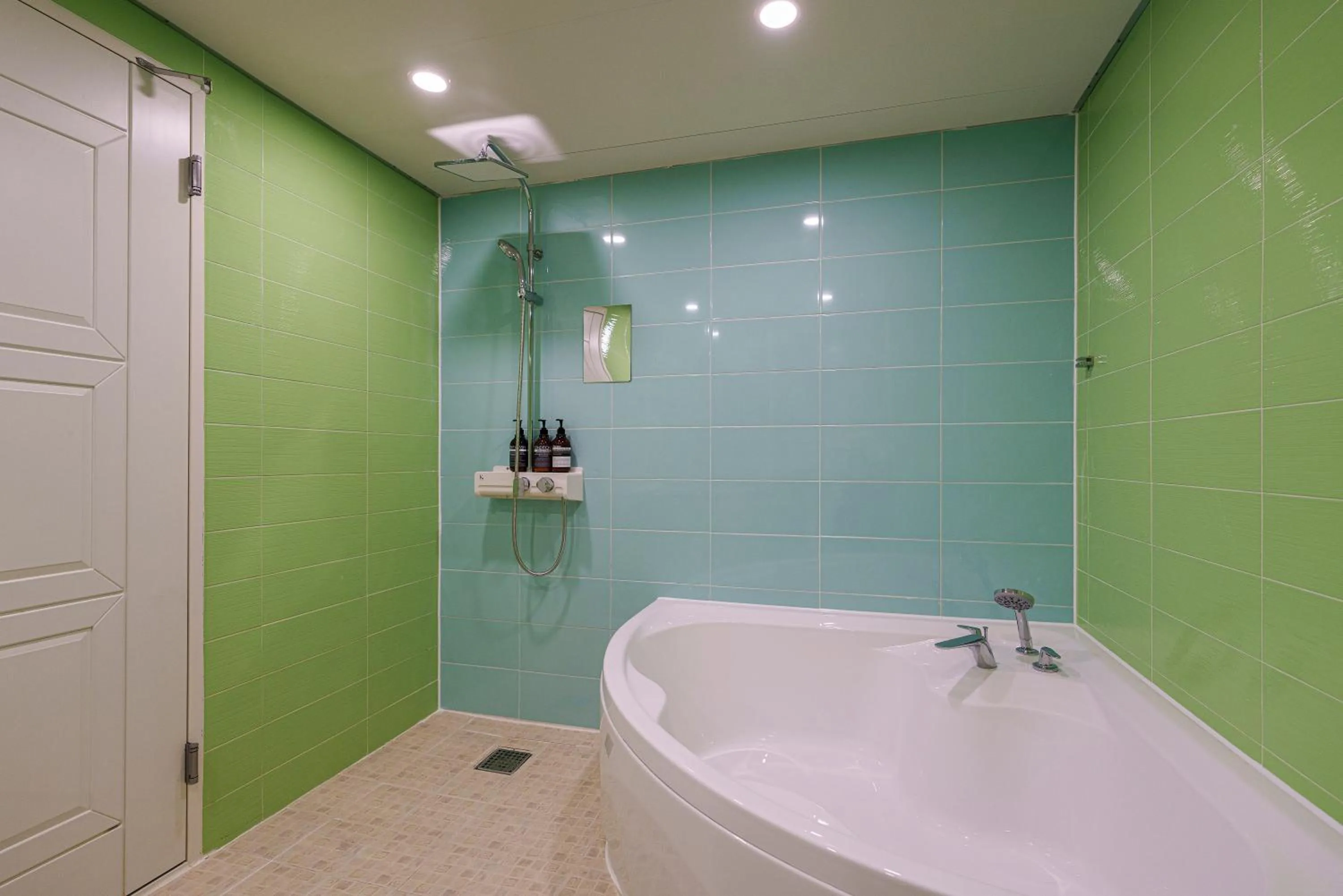 Bathroom in Little Prince Hotel&Condo