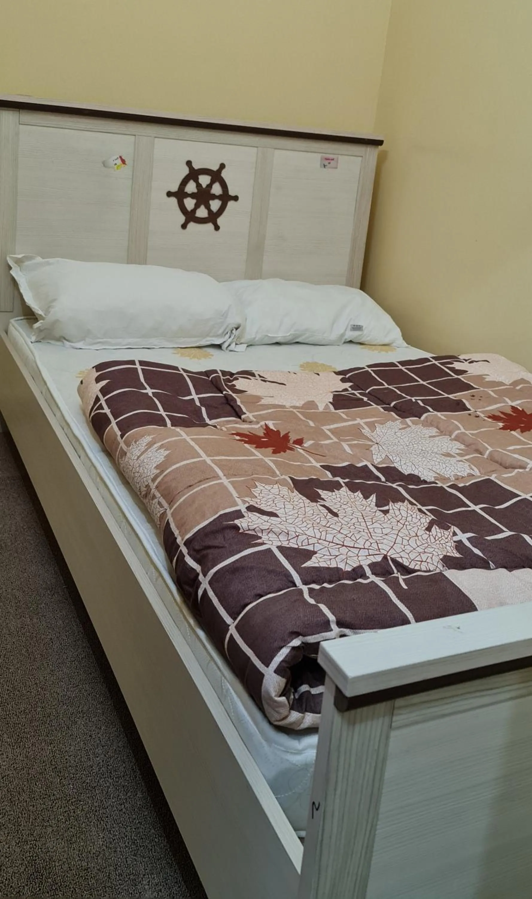 Bed in Dubai Hostel, Bedspace and Backpackers