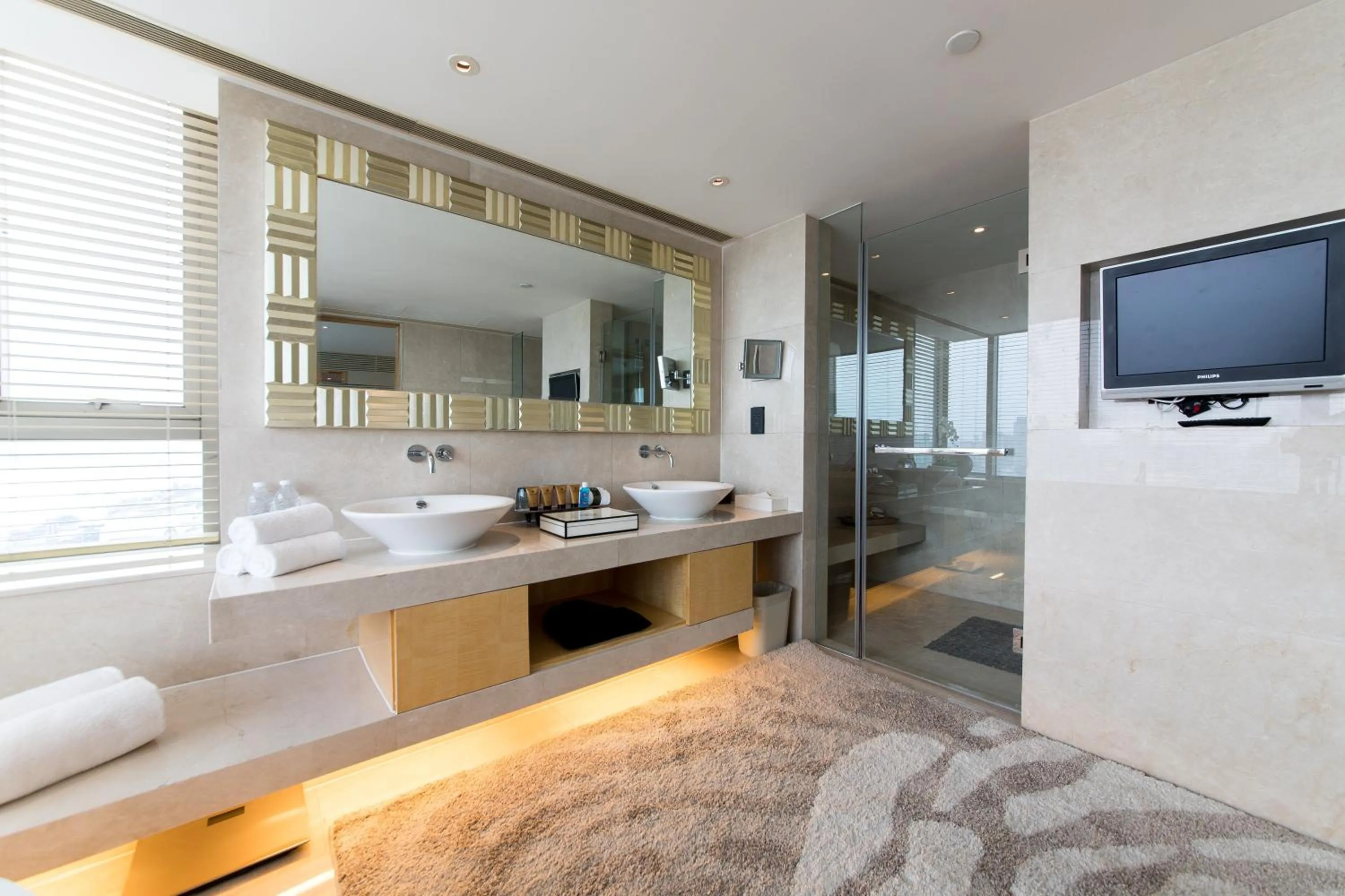 Bathroom in Marco Polo Wuhan