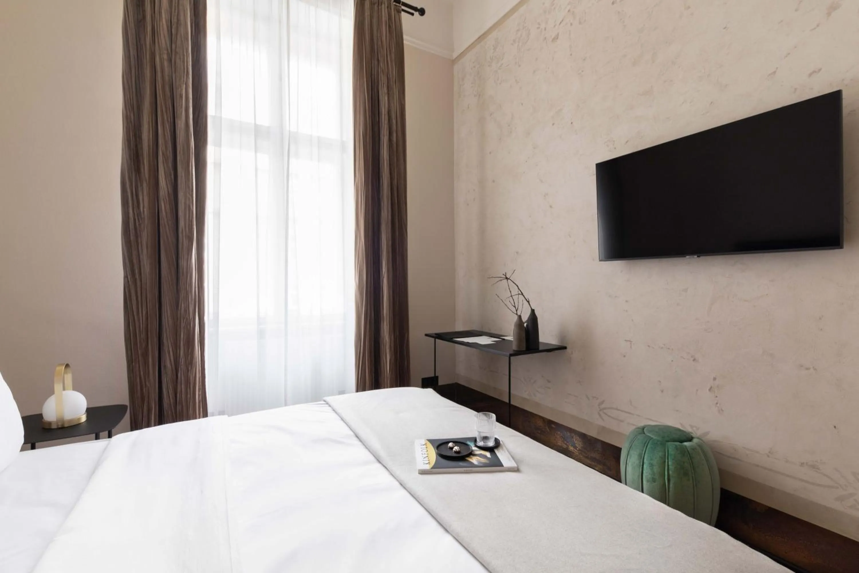 Bed in Zola Hotel - Palais de Bohème Adults Only