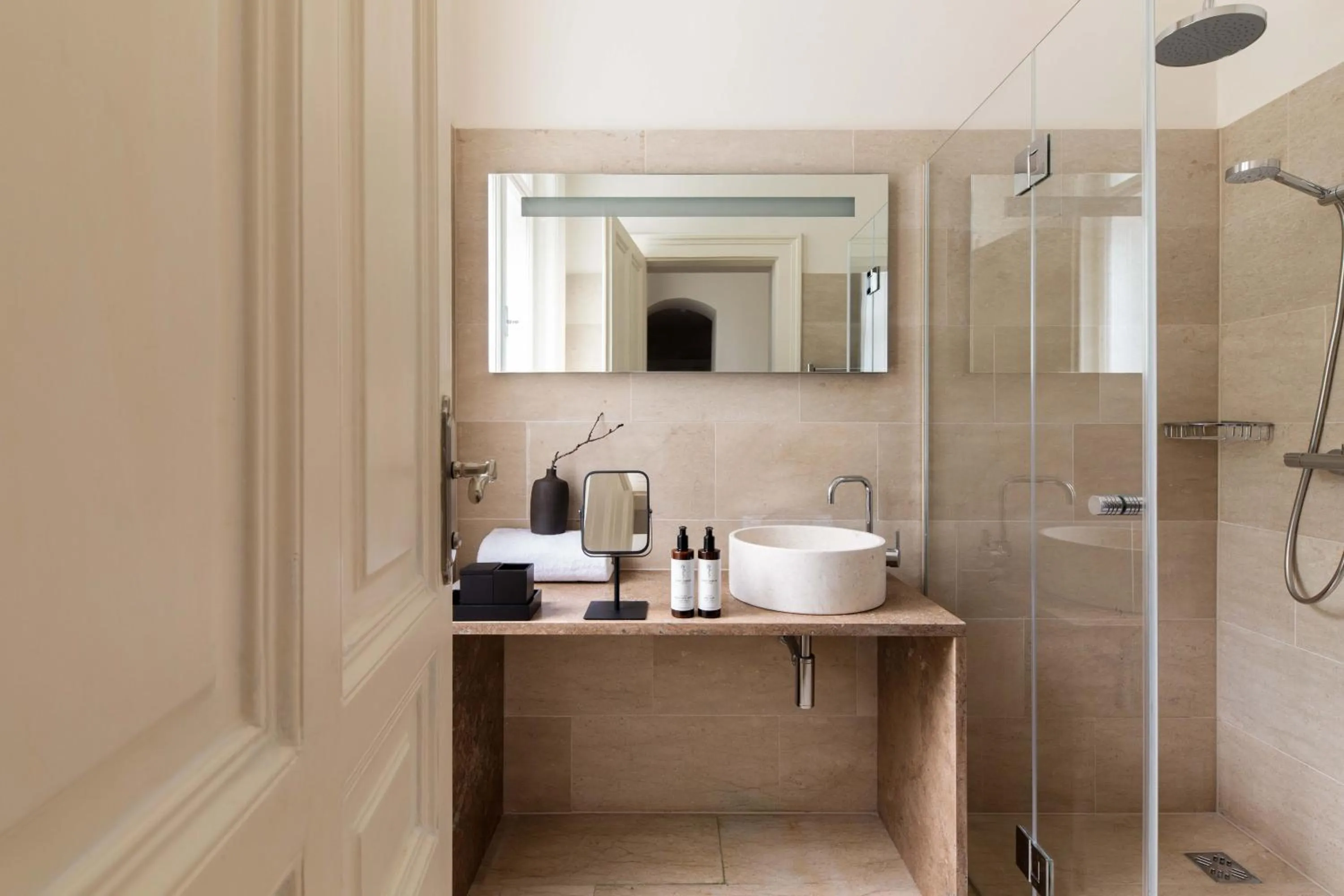 Shower in Zola Hotel - Palais de Bohème Adults Only