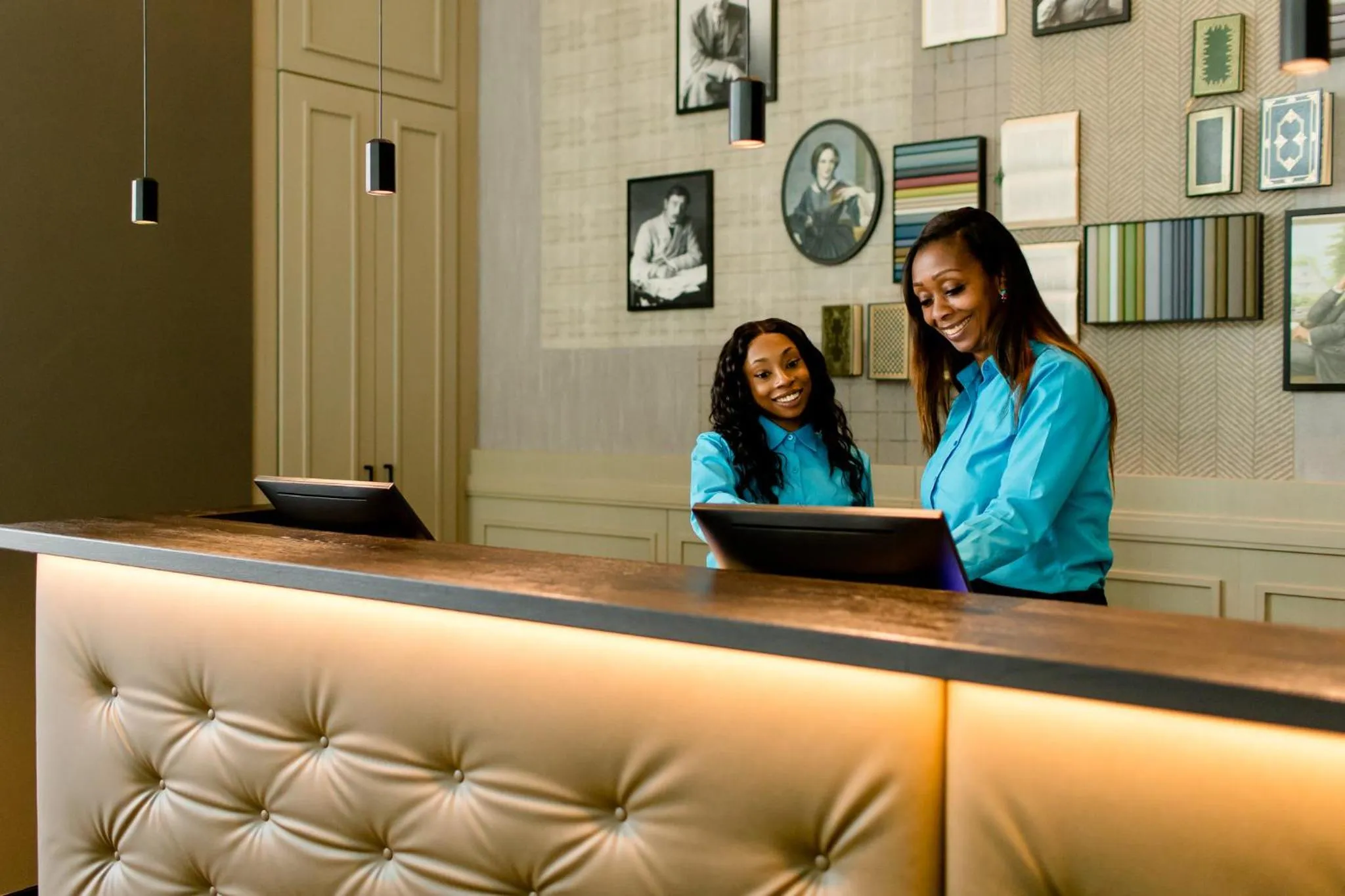 Lobby or reception in Motel One Manchester-St. Peter´s Square