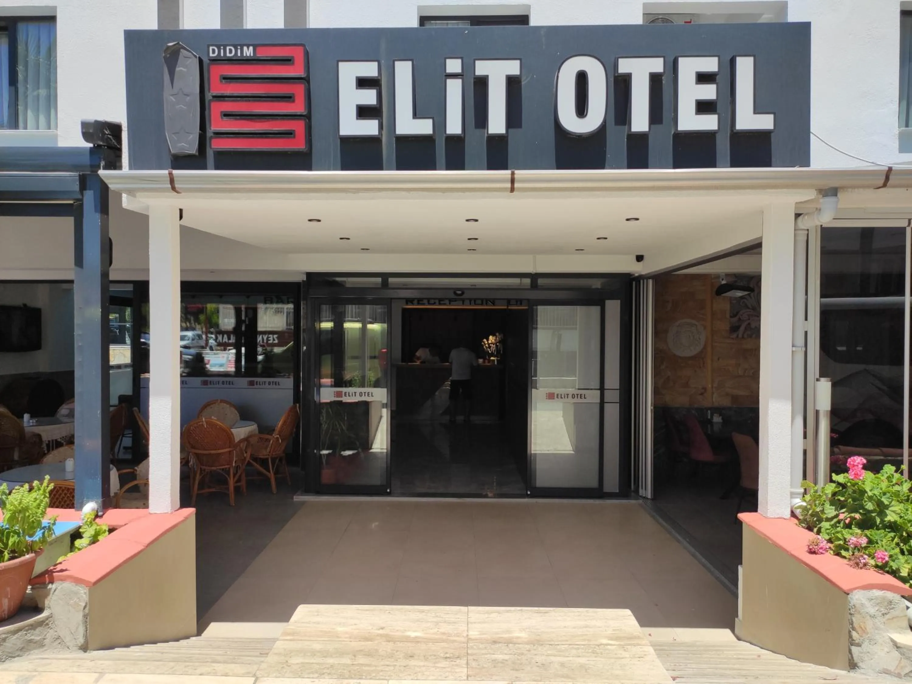 Facade/entrance in Didim Elit Otel