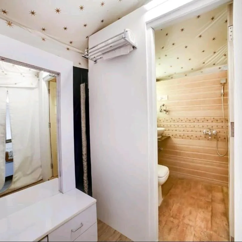 towels in Dawn N Dusk Glamping tents with quintessential valley view