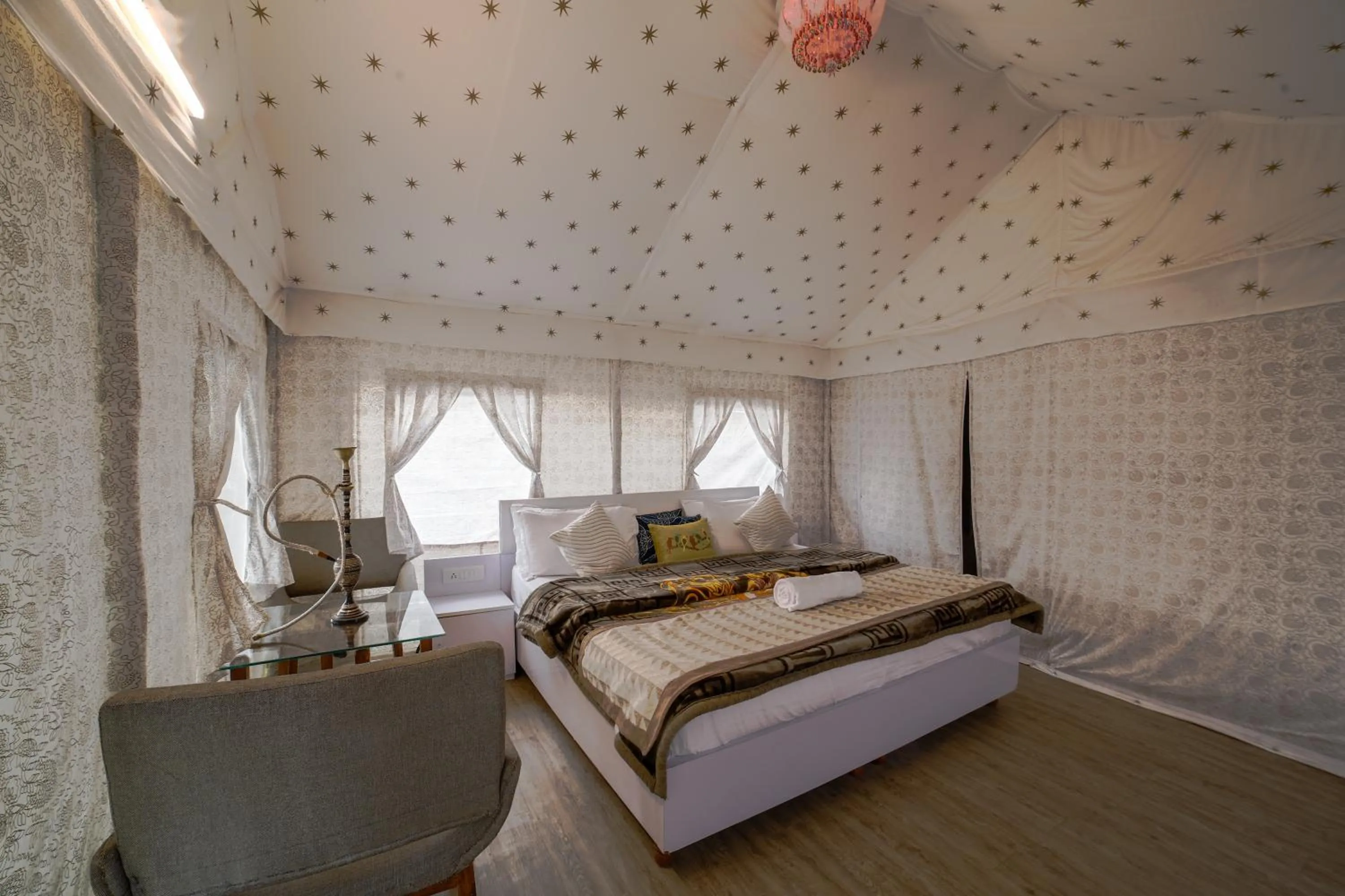 Bed in Dawn N Dusk Glamping tents with quintessential valley view