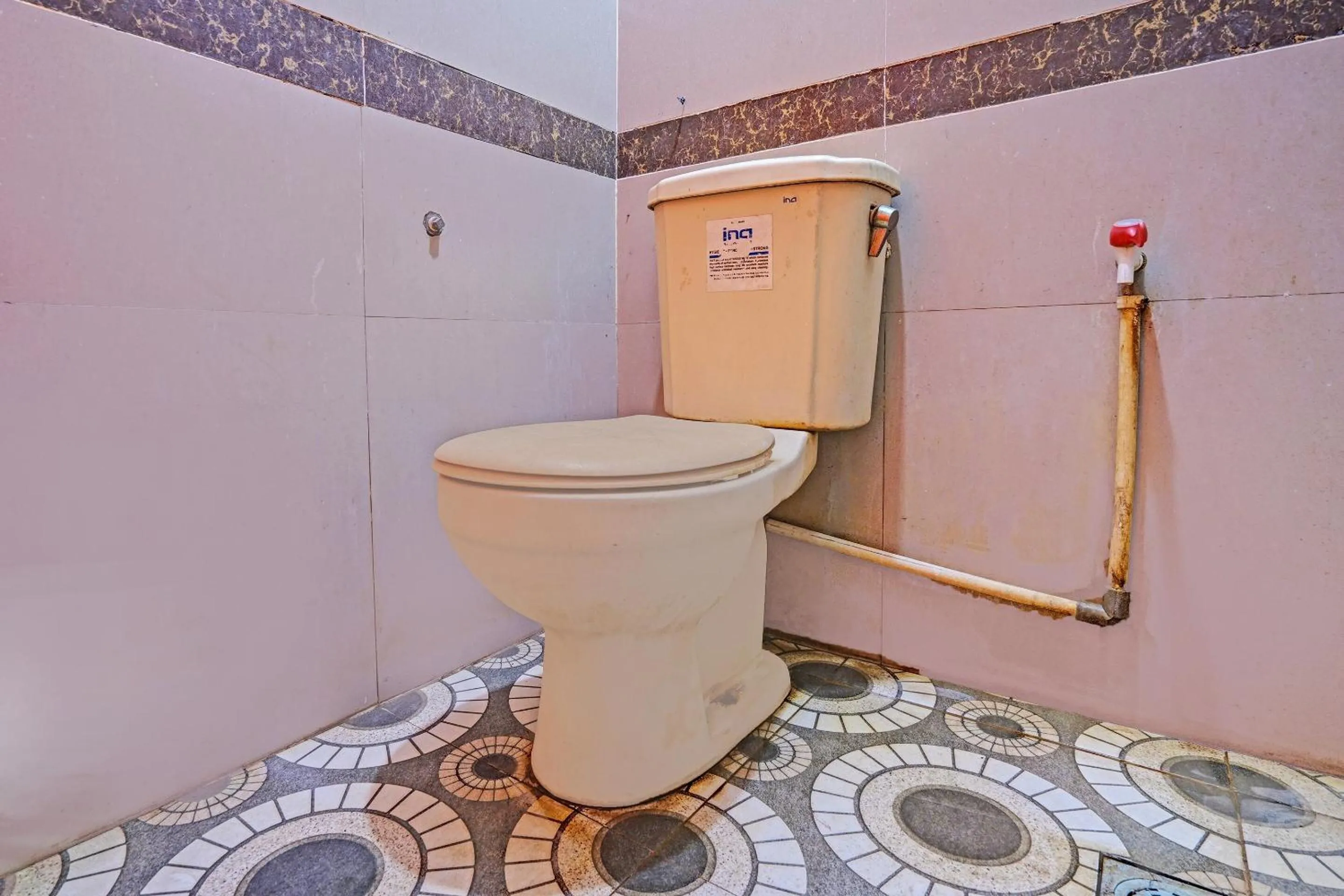 Bathroom in OYO 91955 Pondokan Cempaka