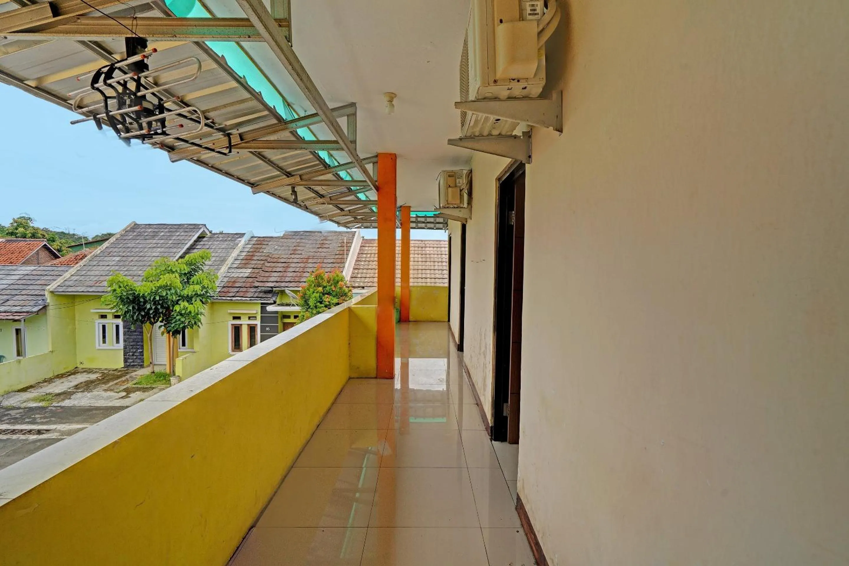 Lobby or reception in OYO 91955 Pondokan Cempaka