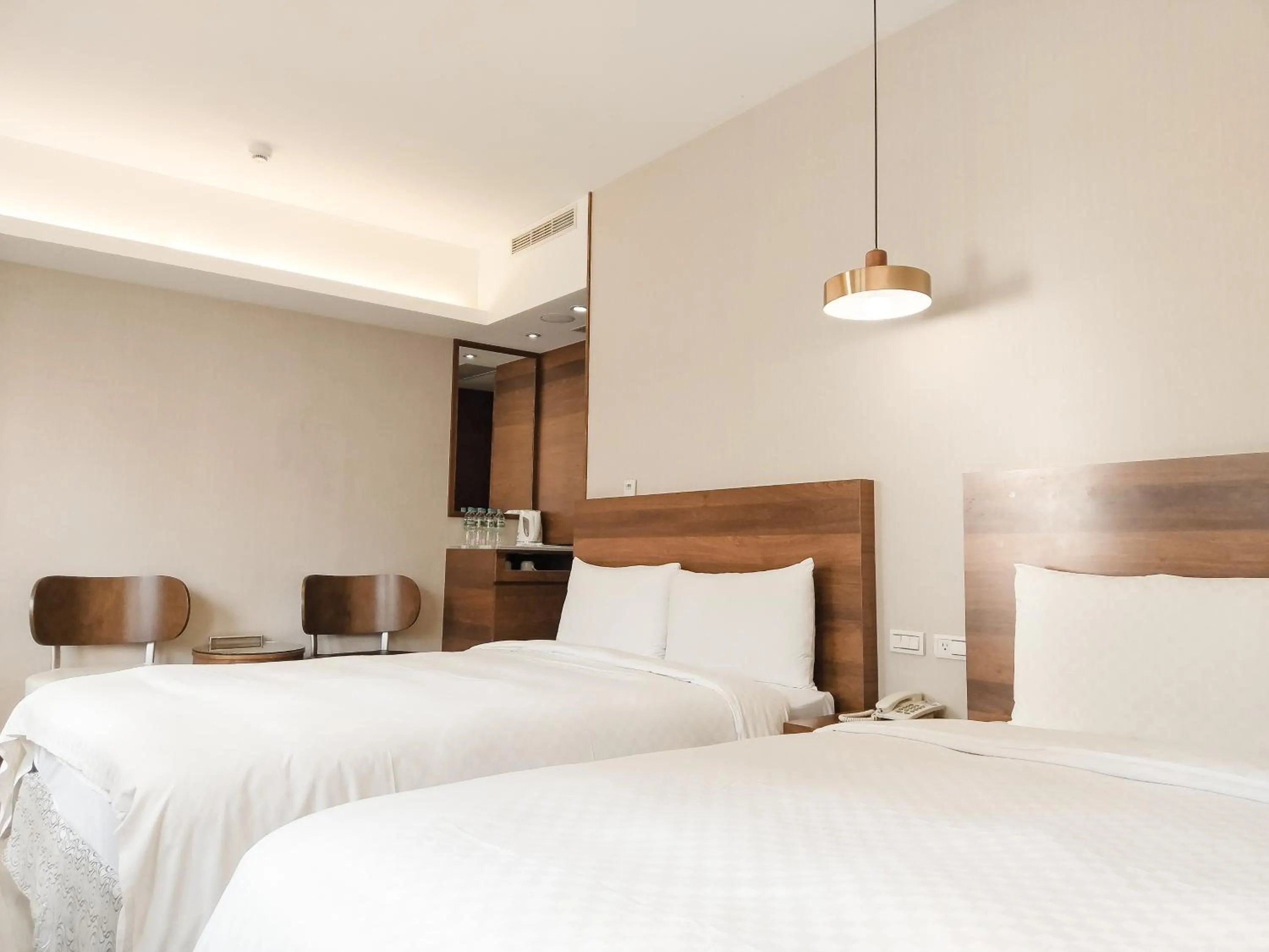 Bedroom, Bed in CHECK inn Express Taipei Station