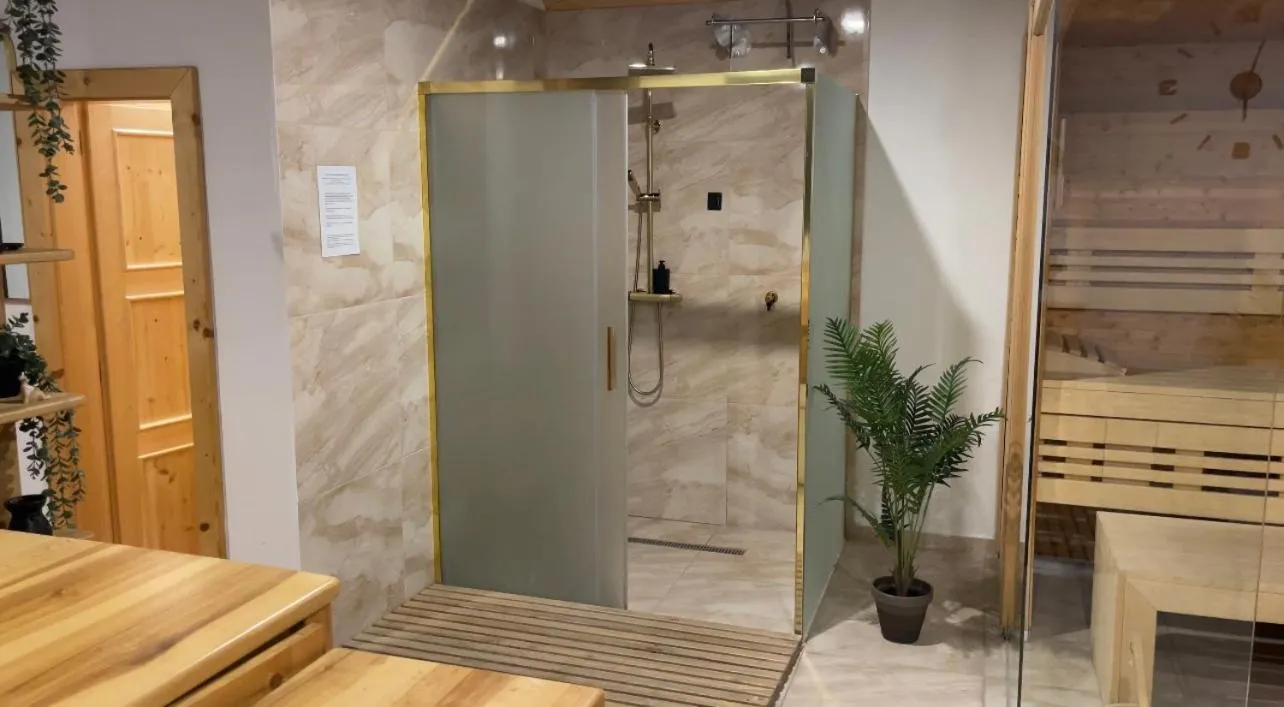 Shower in Hotel & wellness Hejtmanka