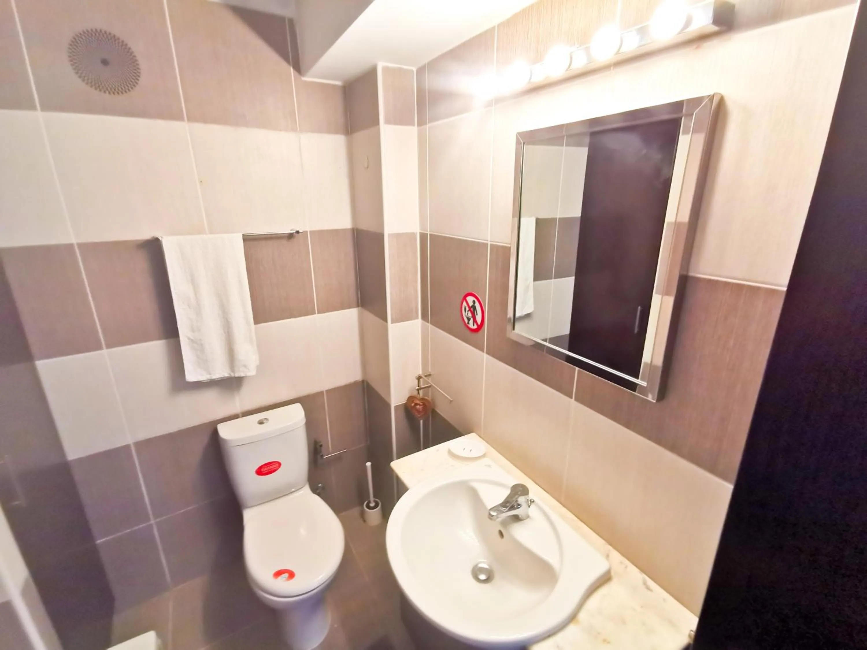 Bathroom in Promenade Breeze City Apartment