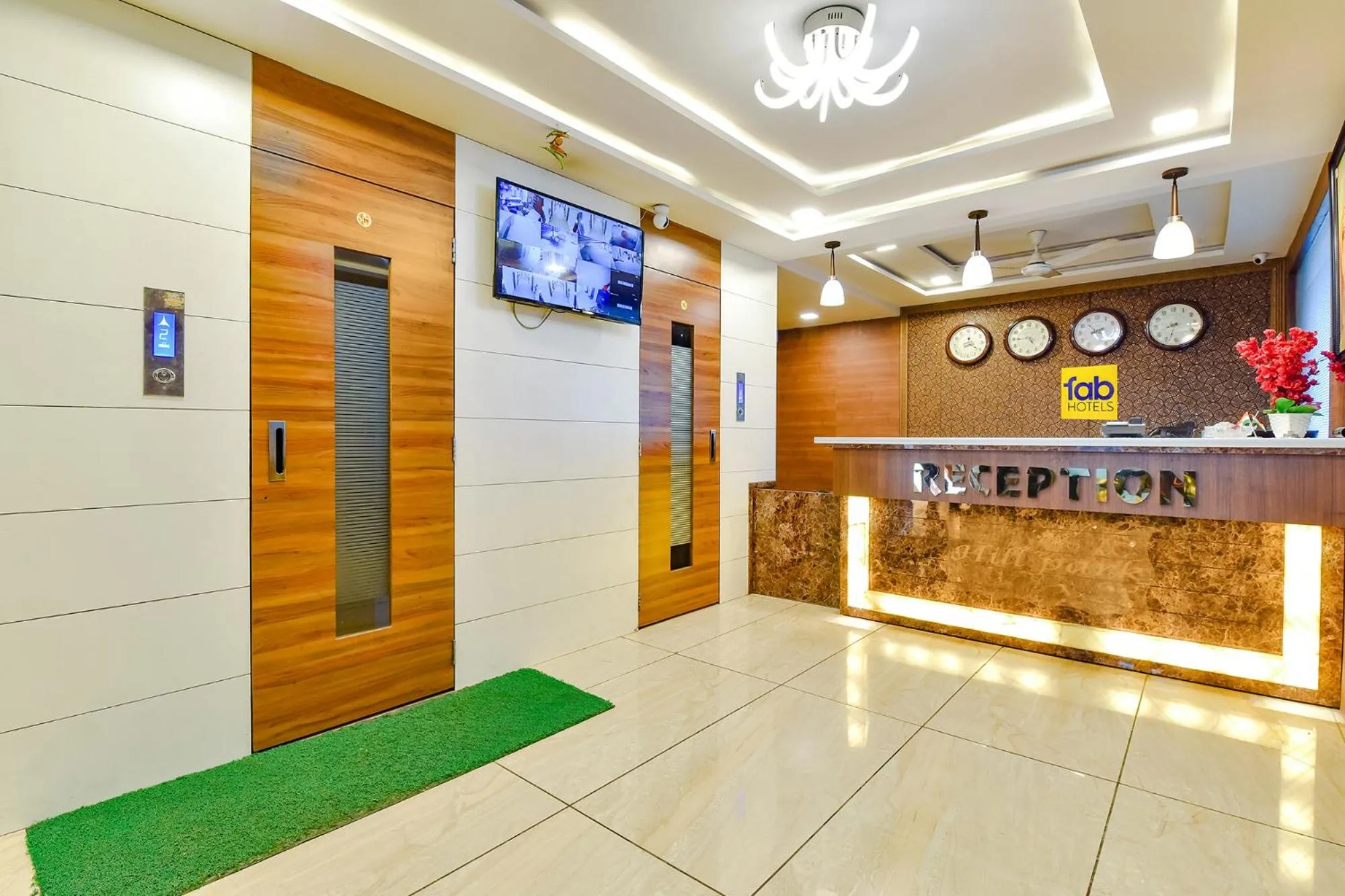 Lobby or reception in FabHotel Hill Park - Inside Suryam Trade Center