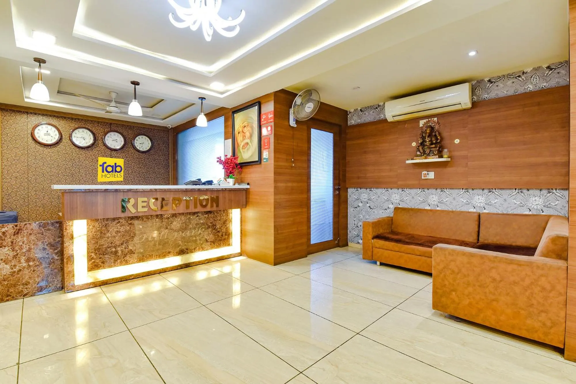 Lobby or reception in FabHotel Hill Park - Inside Suryam Trade Center