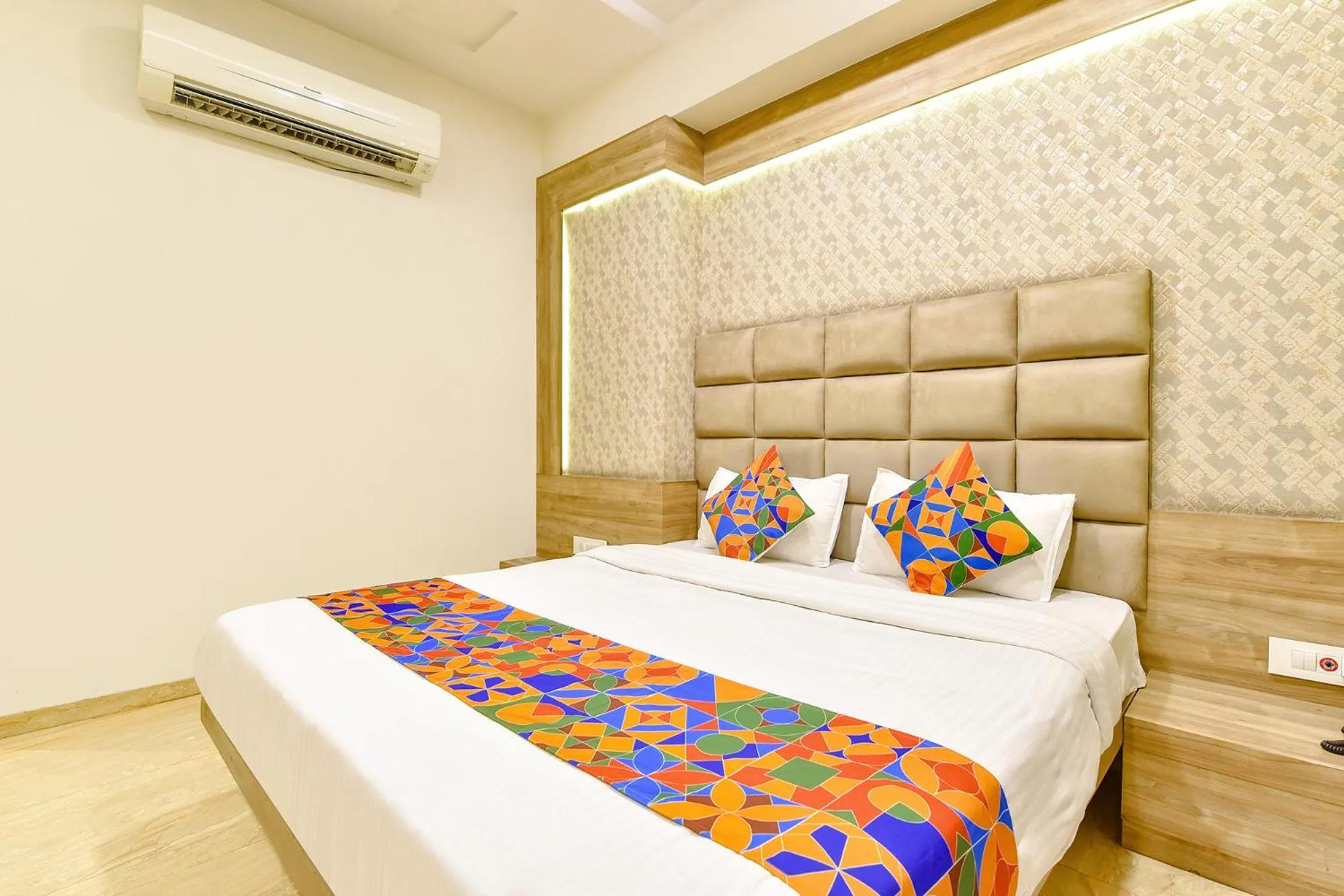 Photo of the whole room, Bed in FabHotel Hill Park - Inside Suryam Trade Center