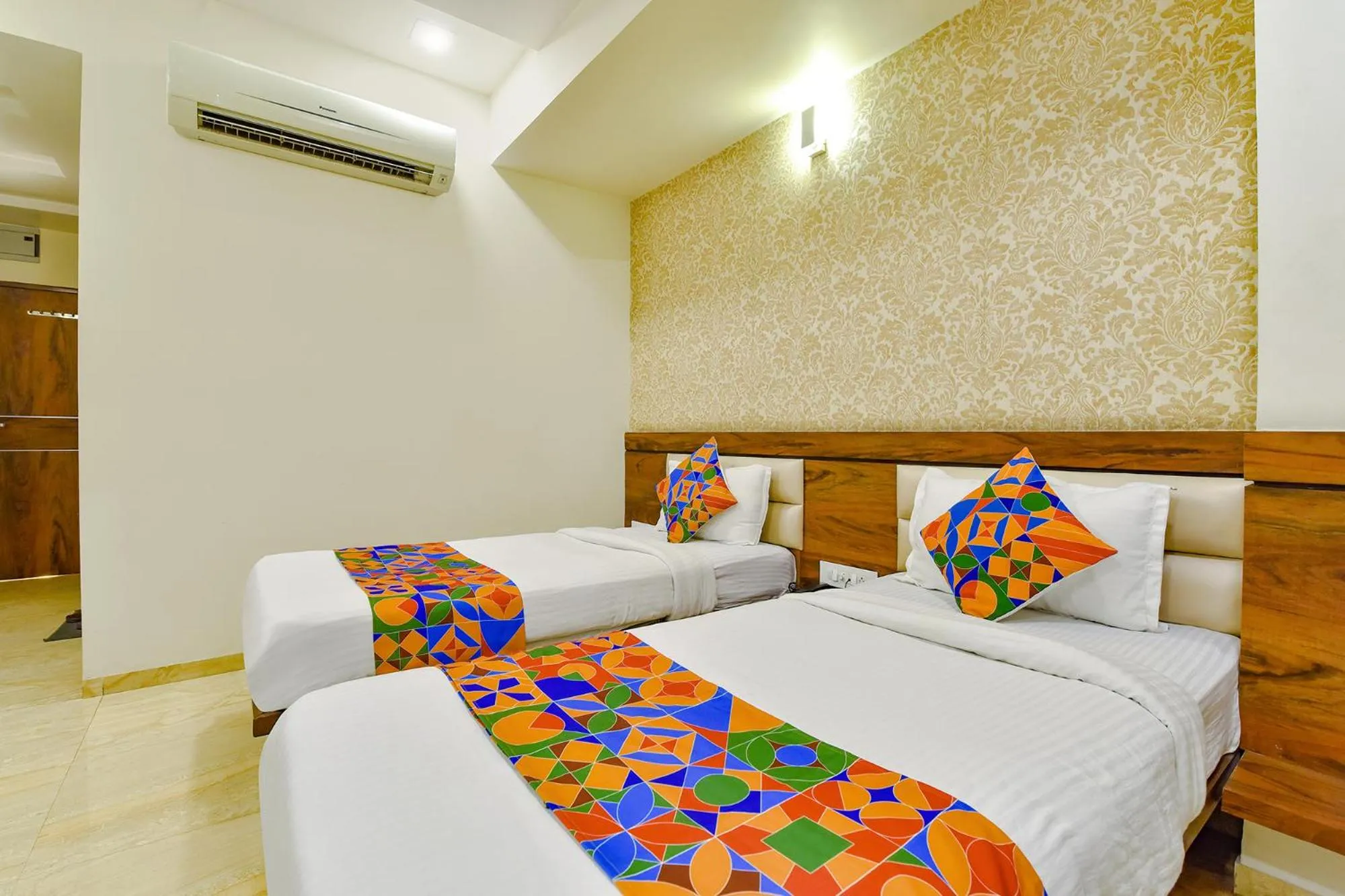 Photo of the whole room, Bed in FabHotel Hill Park - Inside Suryam Trade Center