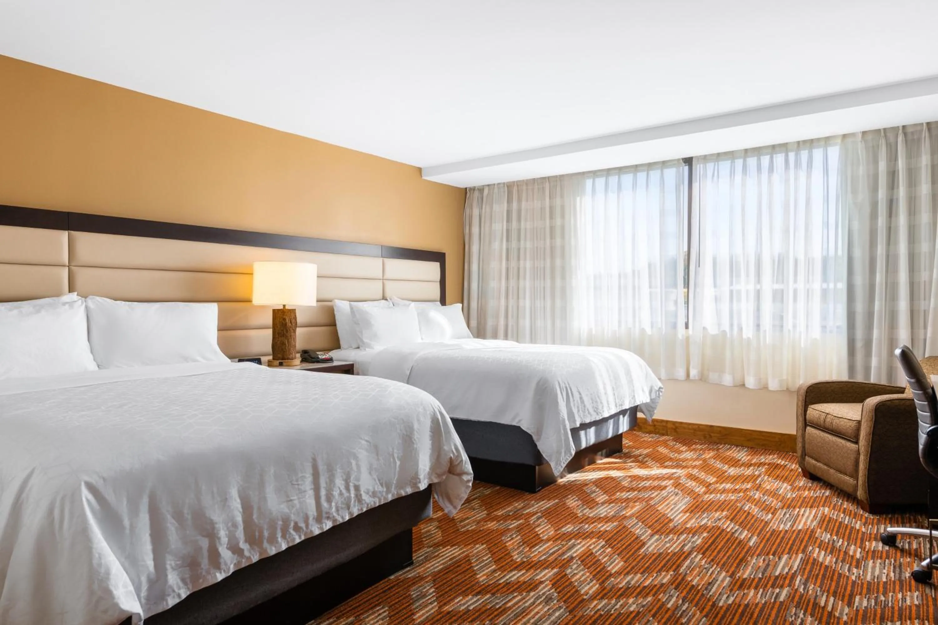 Photo of the whole room, Bed in Doubletree By Hilton Greensboro Airport