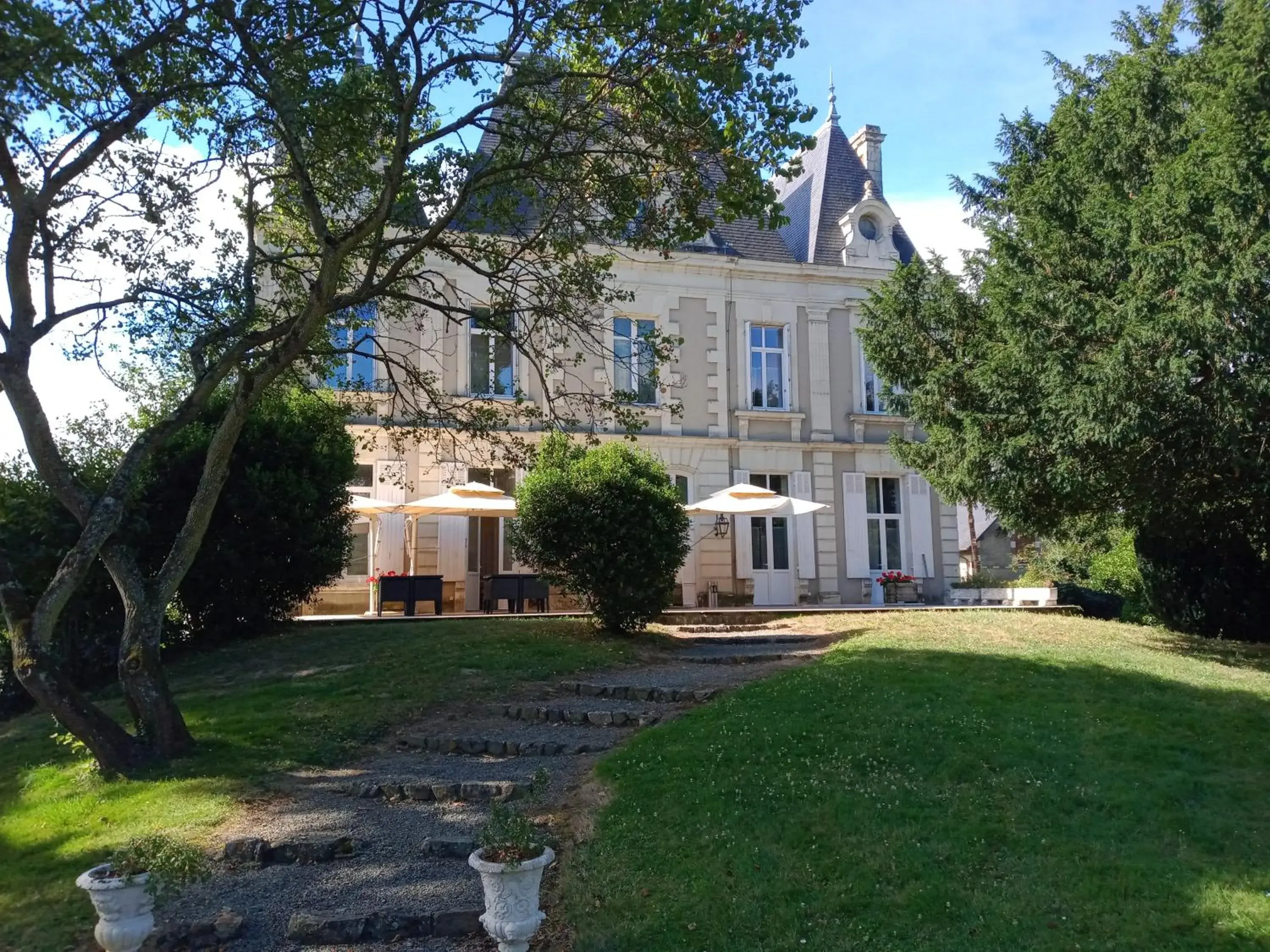 Double Room in Chateau du Breuil Double Room in Chateau du Breuil