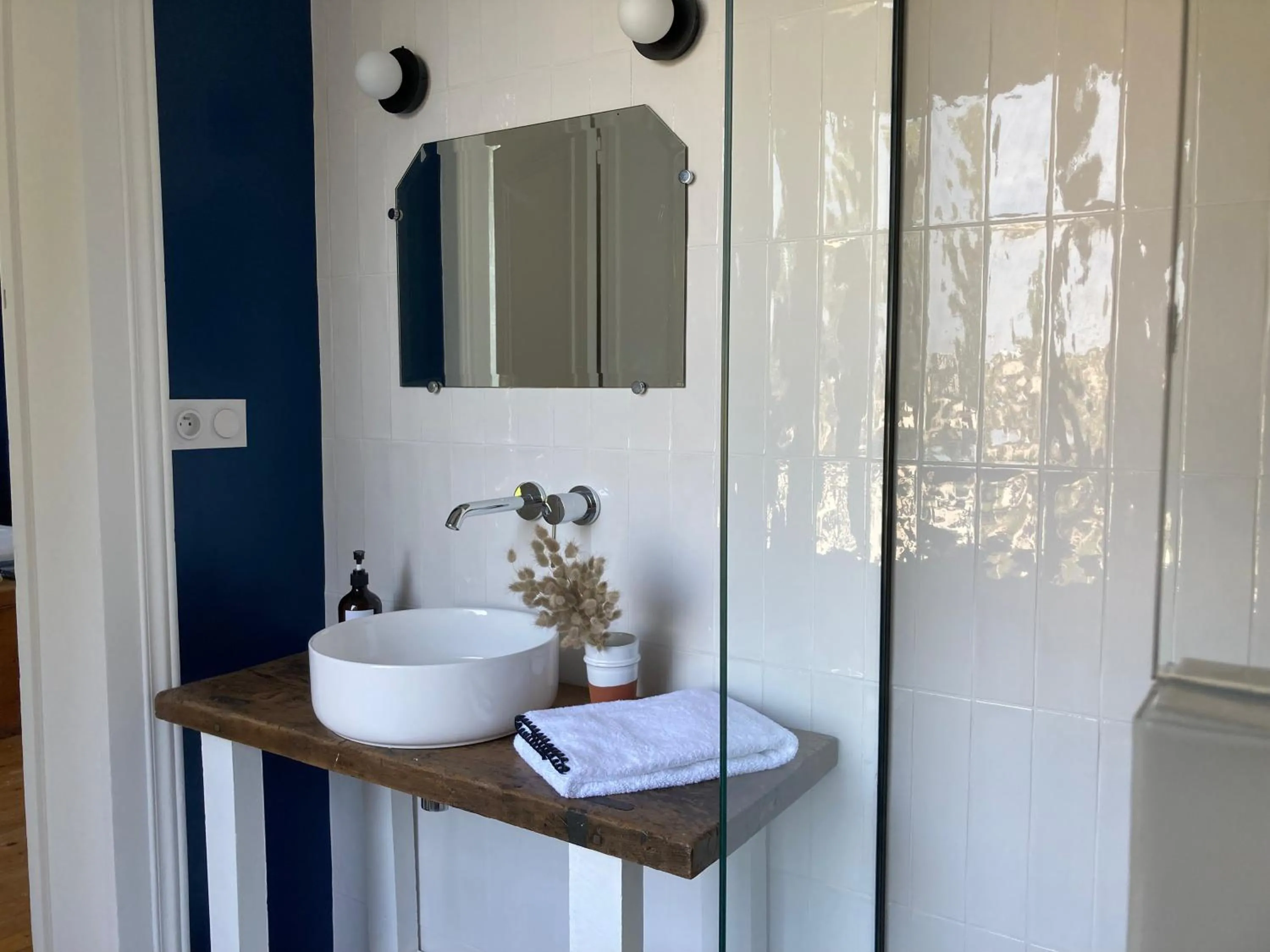 Bathroom in Chambres d'hôtes - La Maison 19